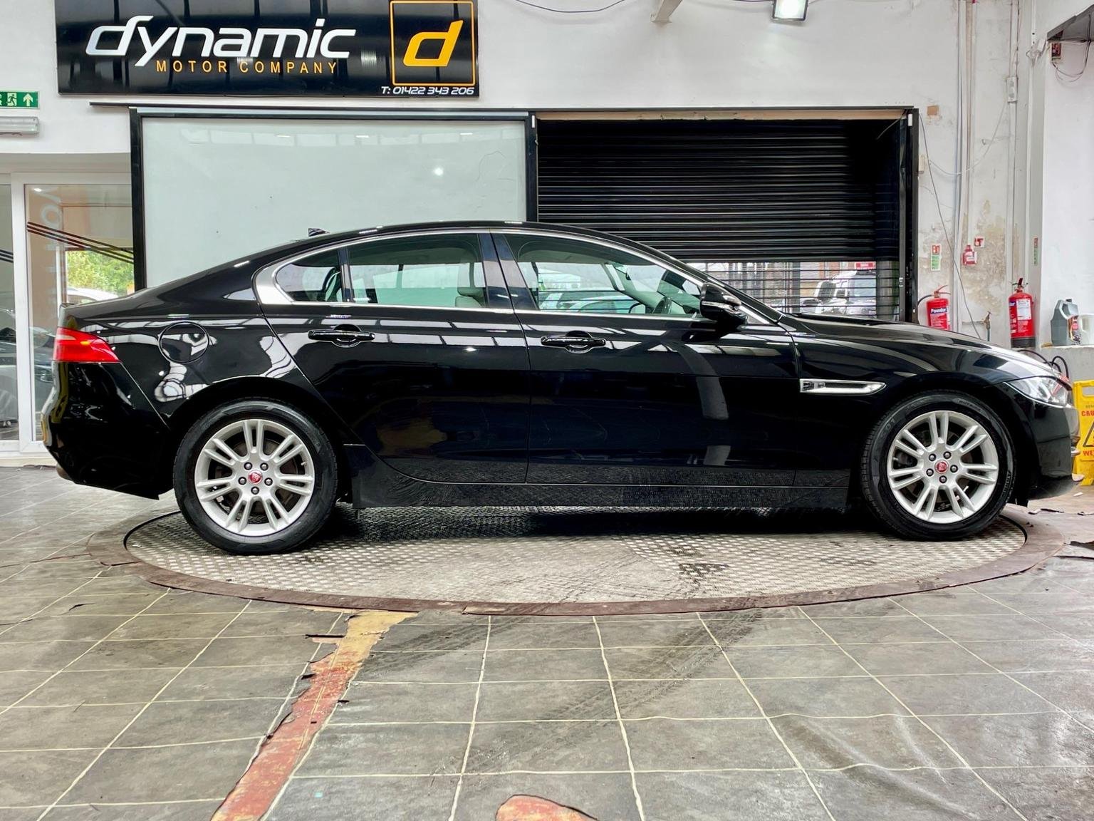 Jaguar XE