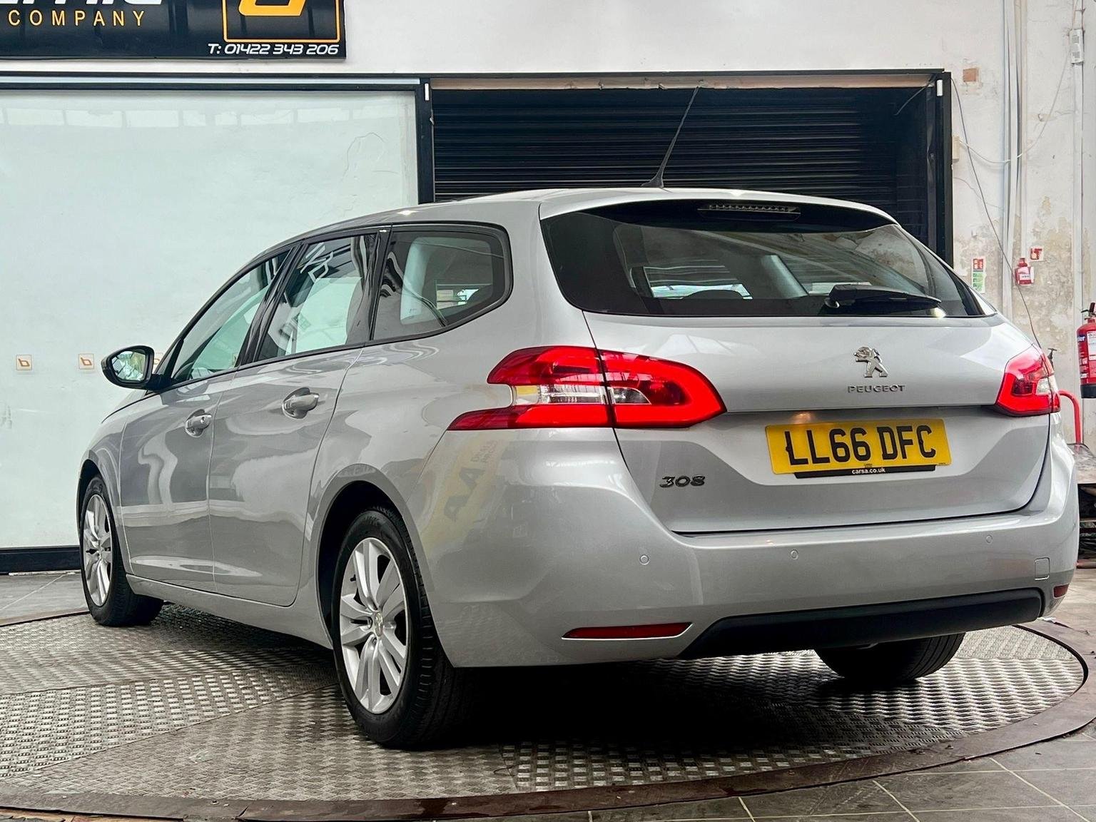 Peugeot 308