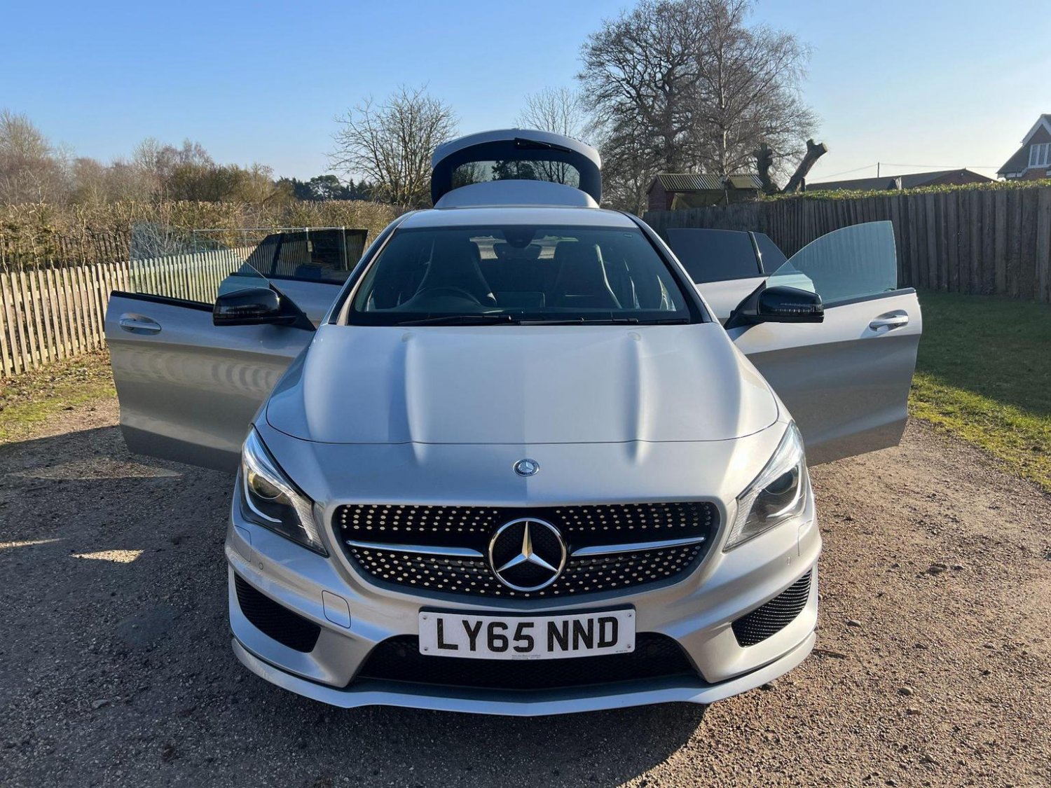 Mercedes Benz CLA