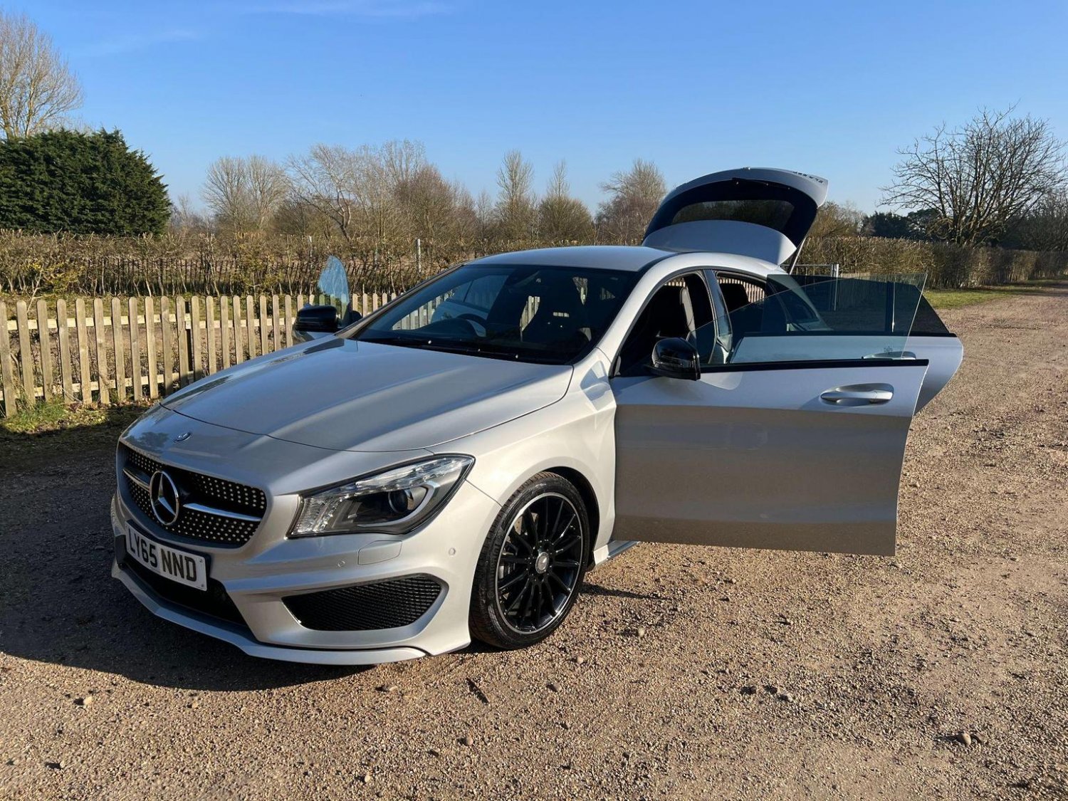 Mercedes Benz CLA