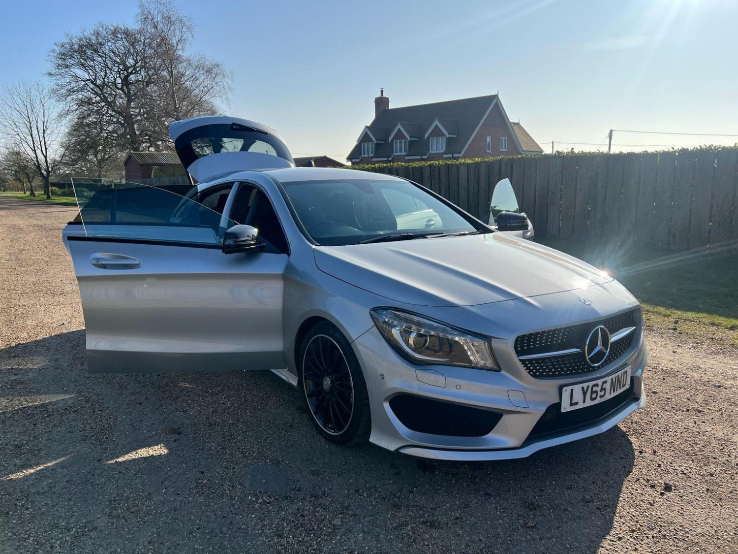 Mercedes Benz CLA