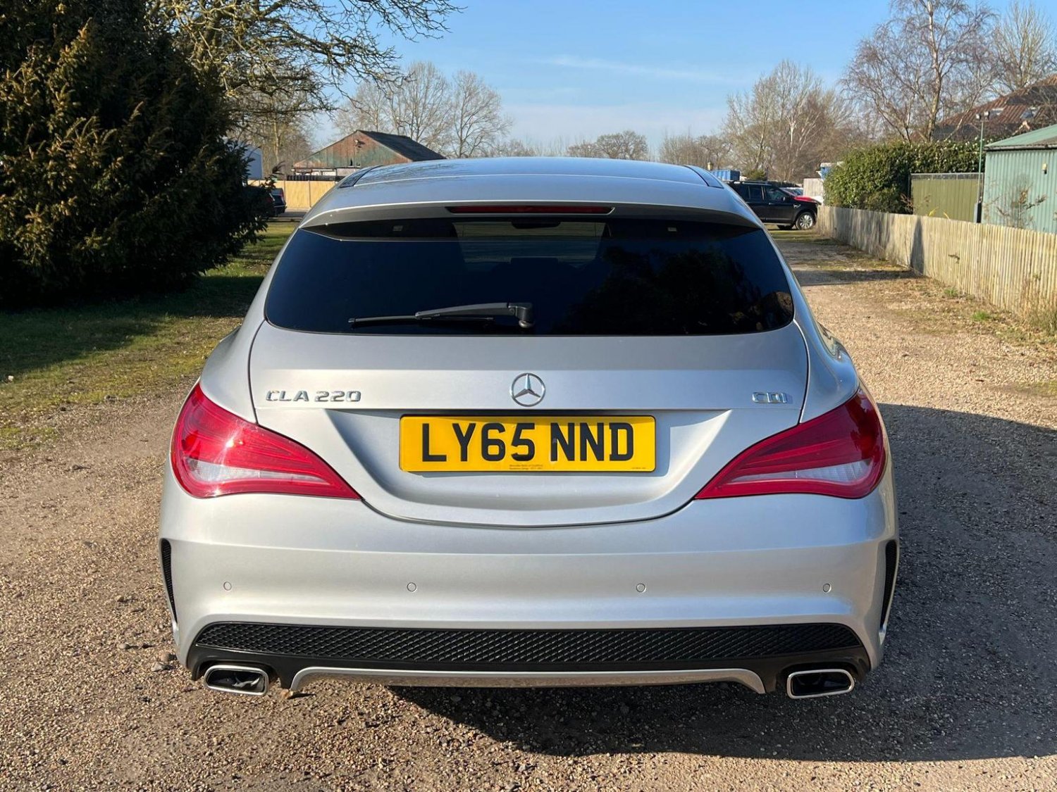 Mercedes Benz CLA