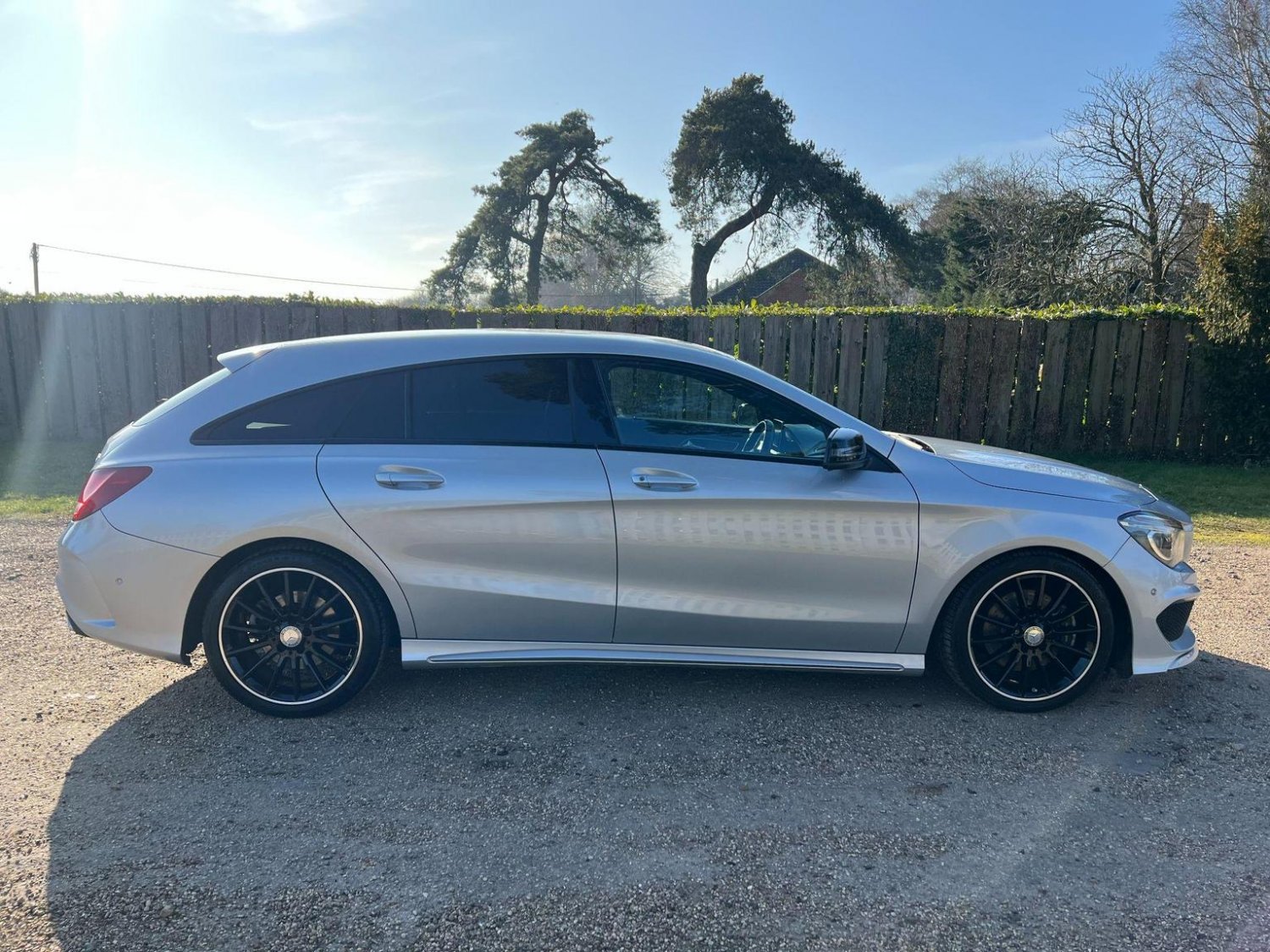 Mercedes Benz CLA