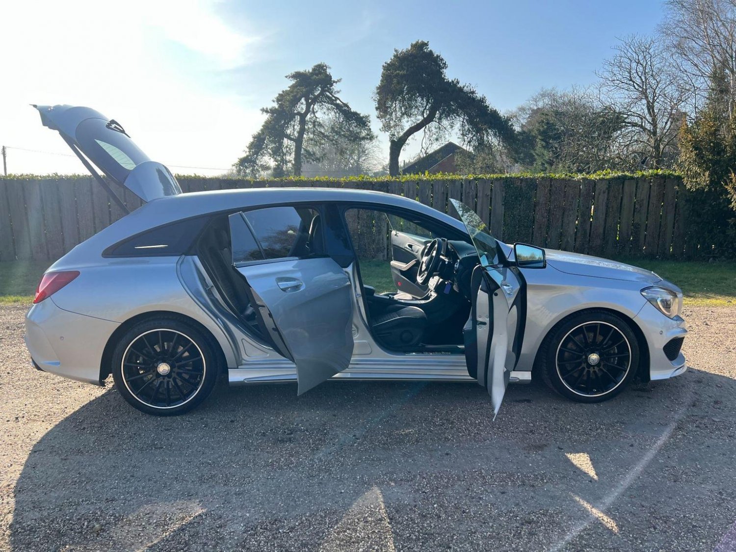 Mercedes Benz CLA