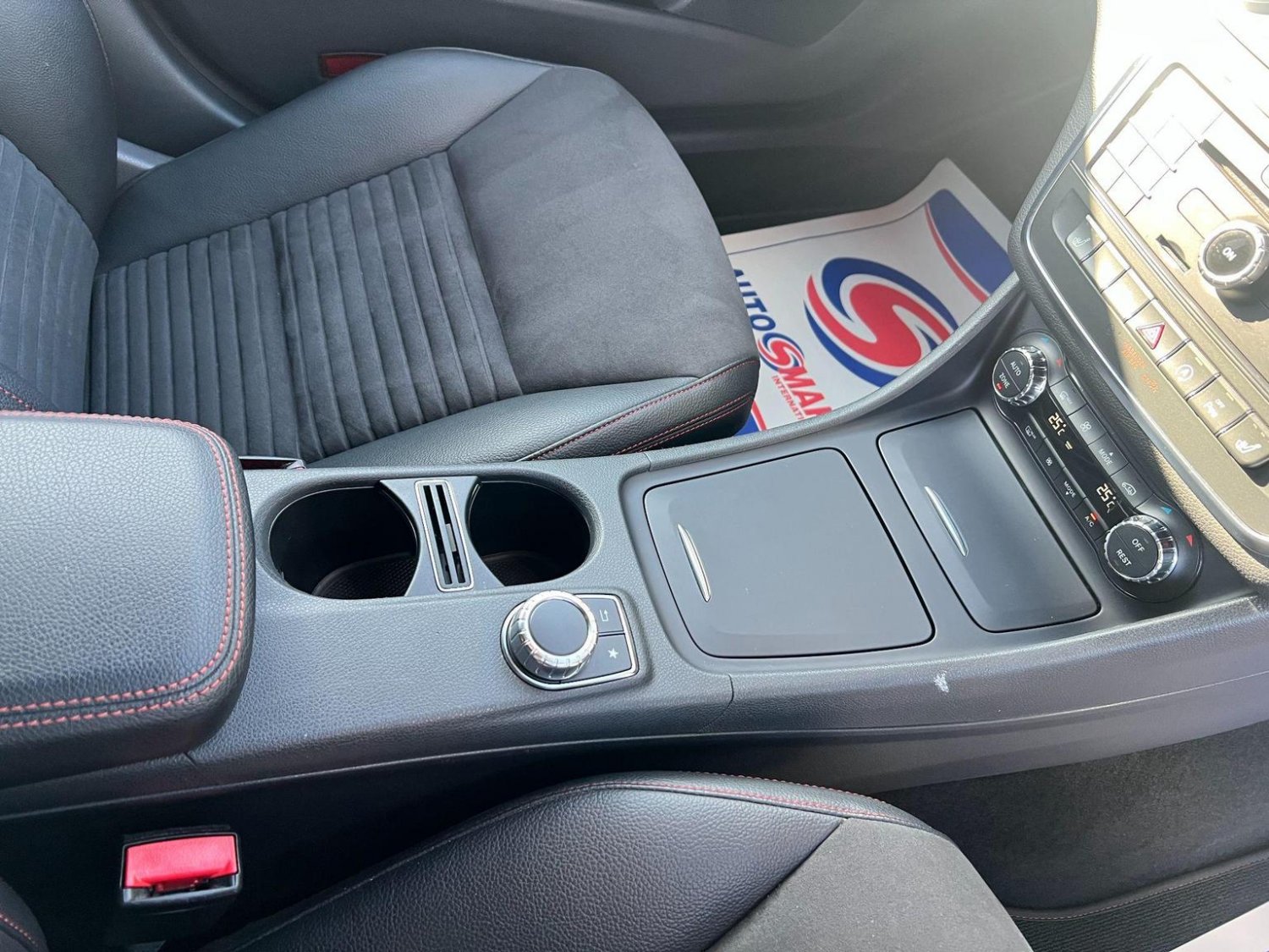 Mercedes Benz CLA