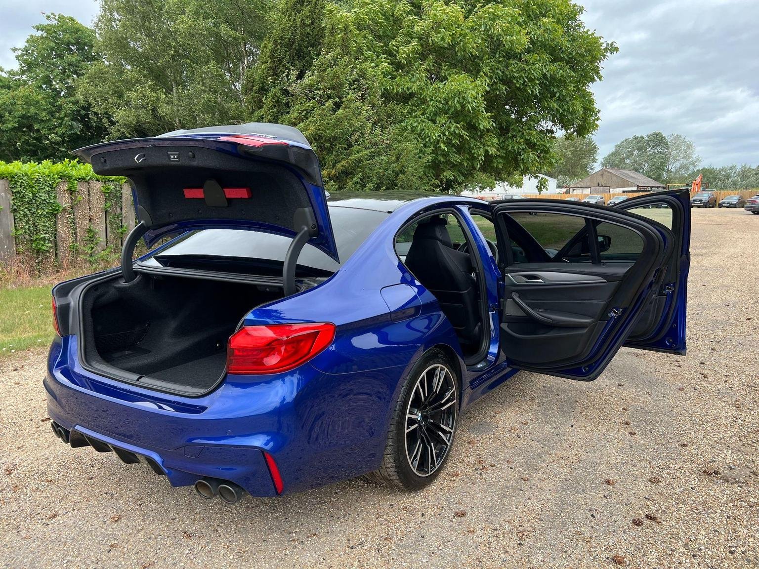 BMW M5