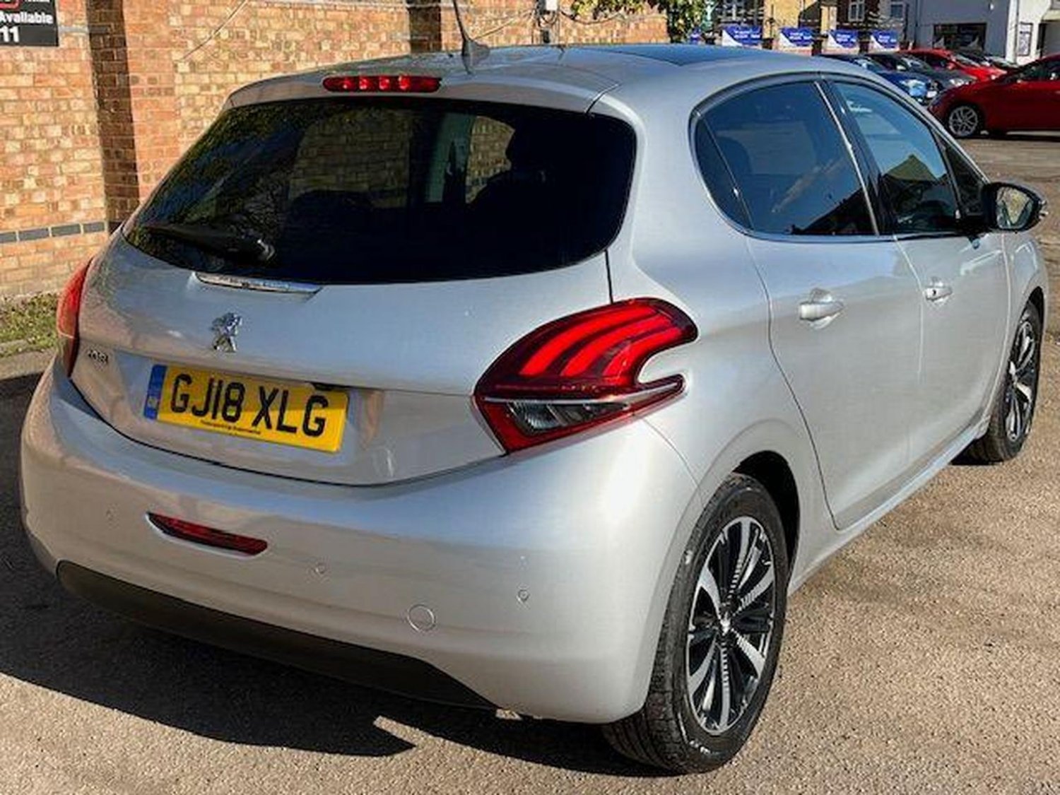 Peugeot 208