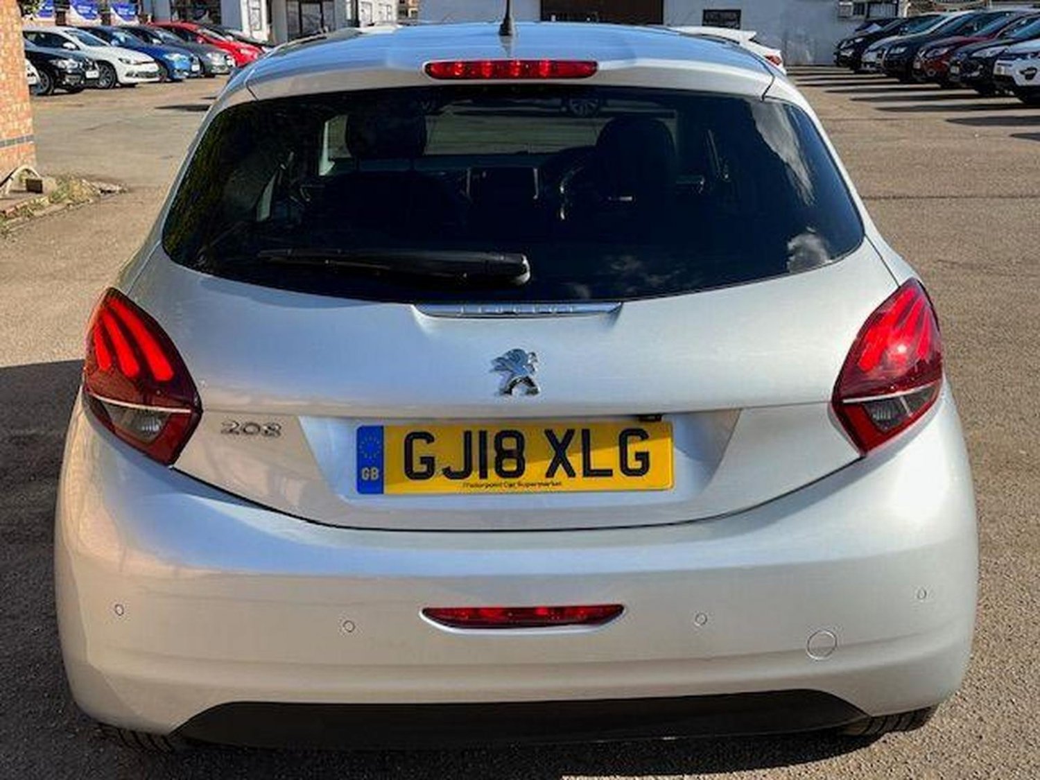 Peugeot 208