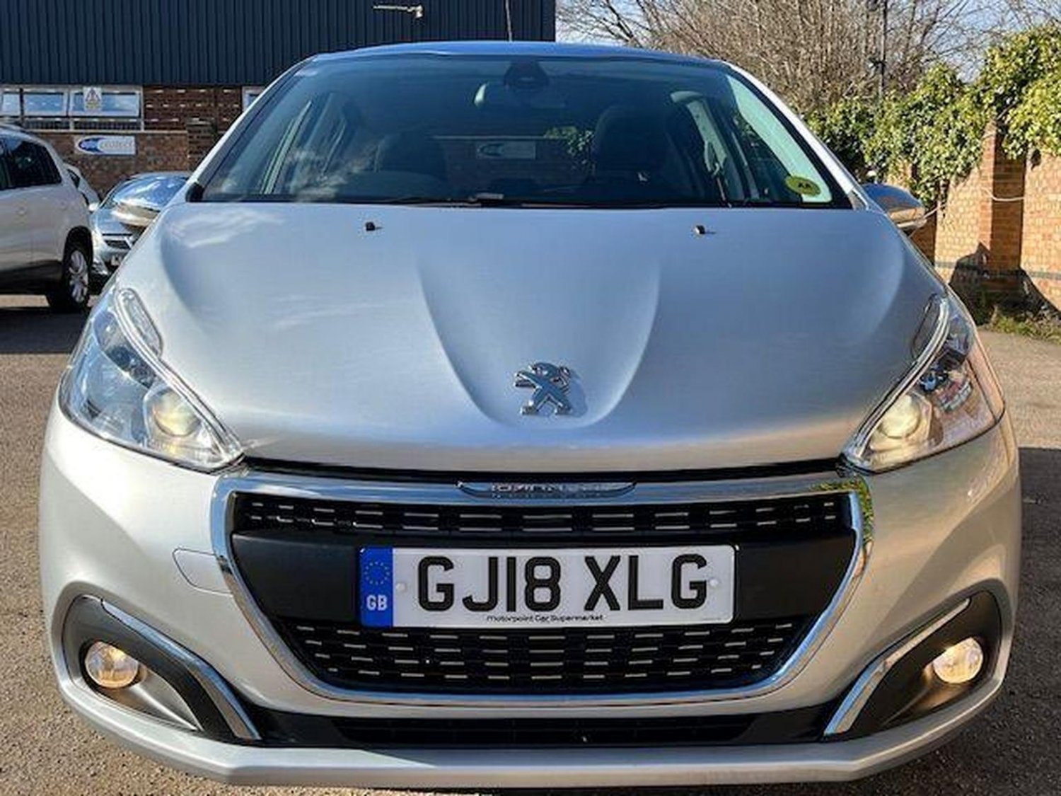 Peugeot 208