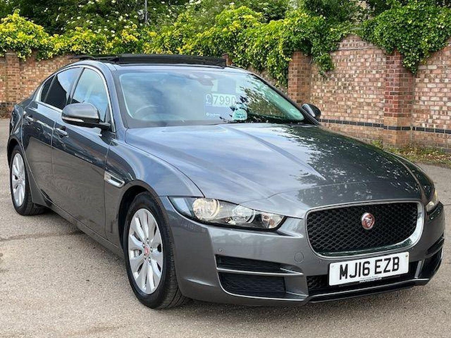 Jaguar XE