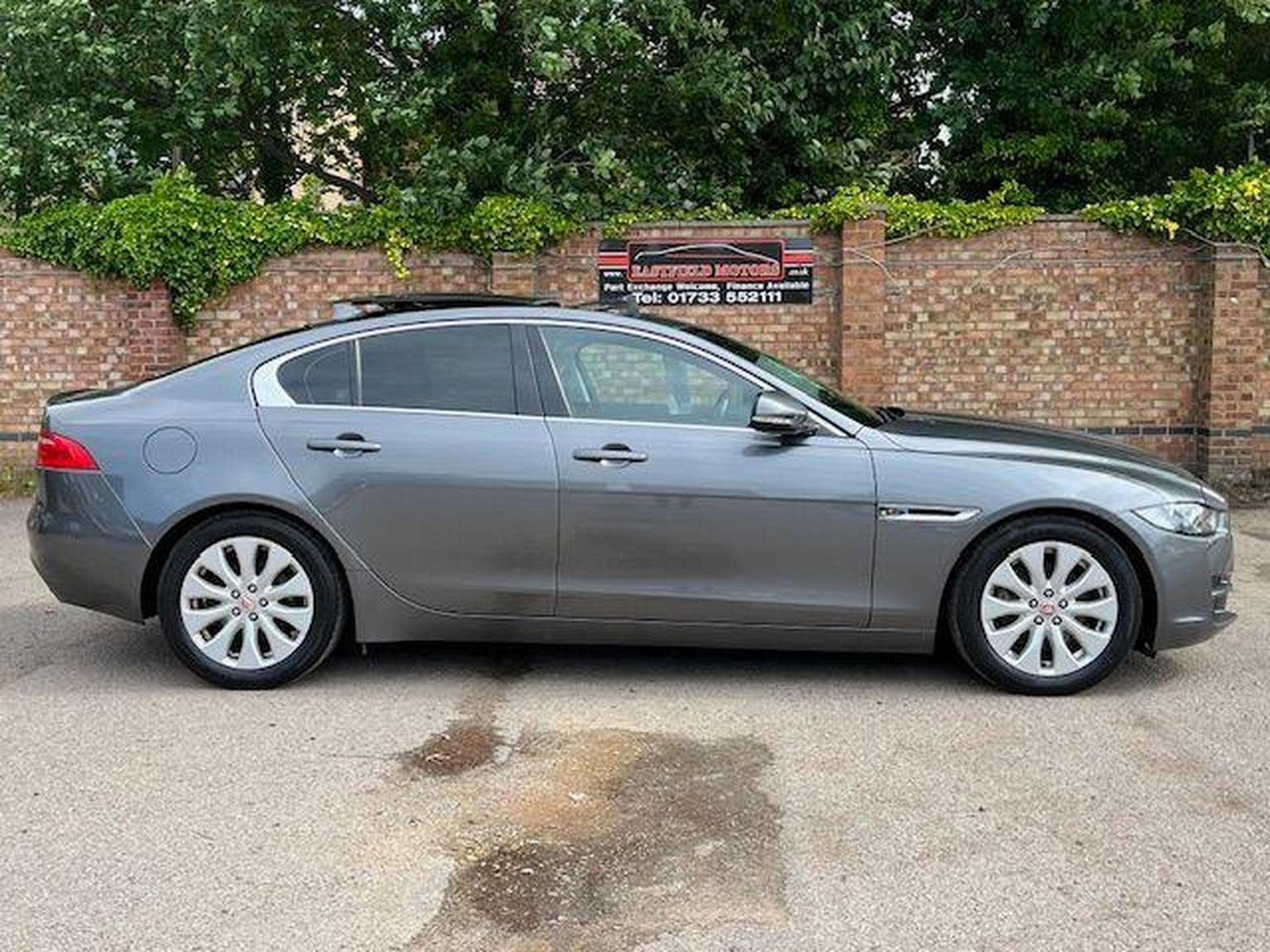 Jaguar XE