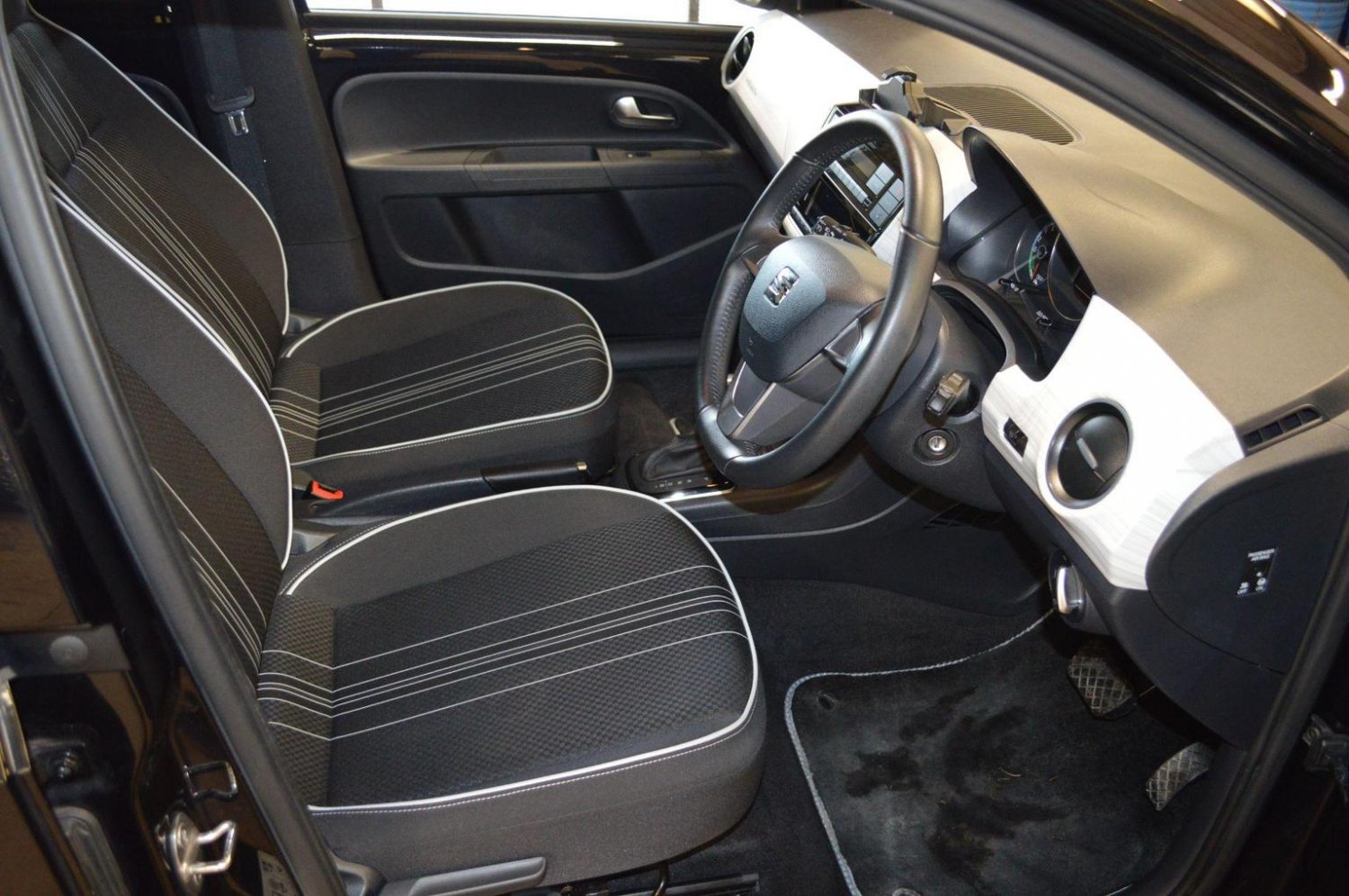 SEAT Mii