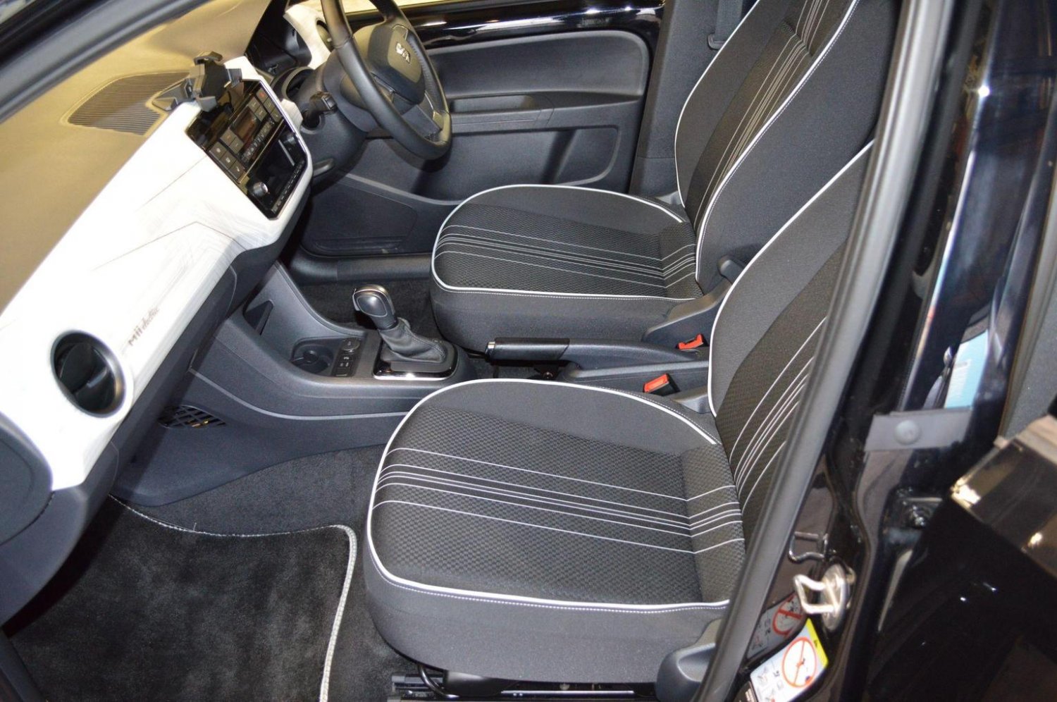 SEAT Mii