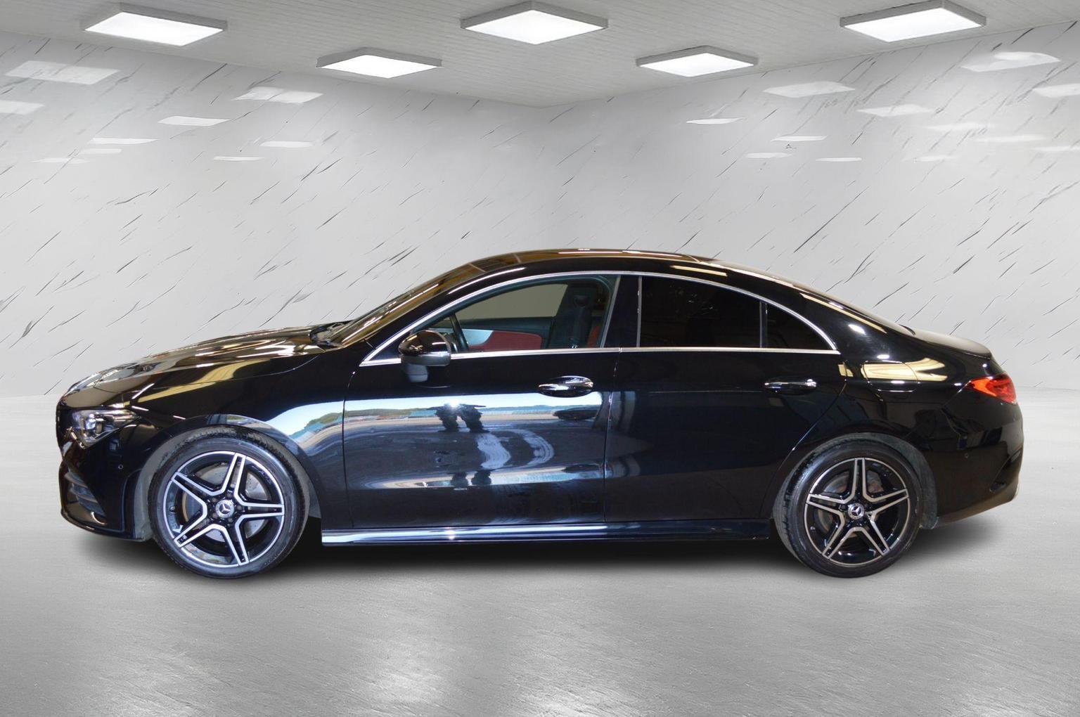 Mercedes Benz CLA