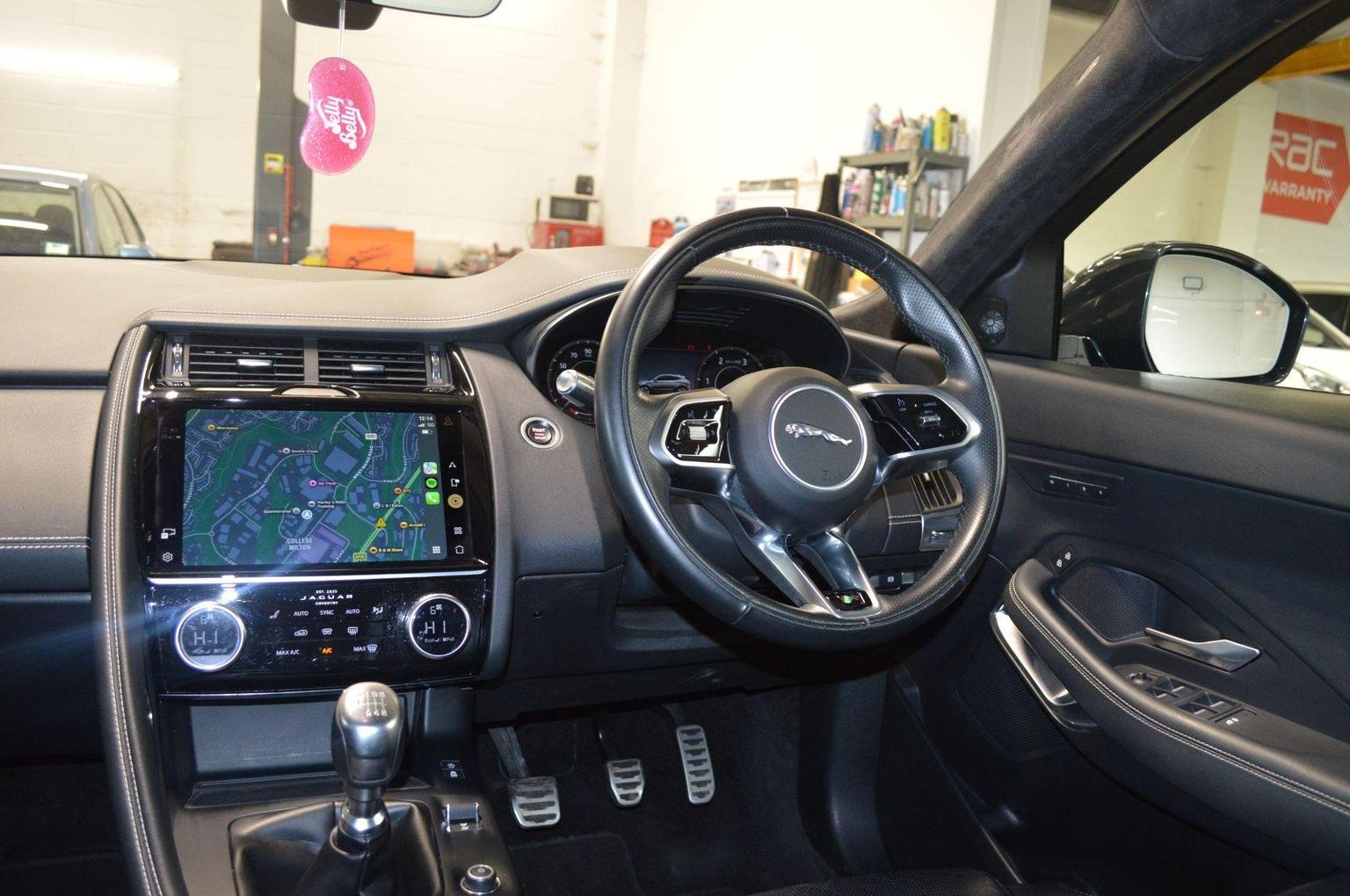 Jaguar E Pace