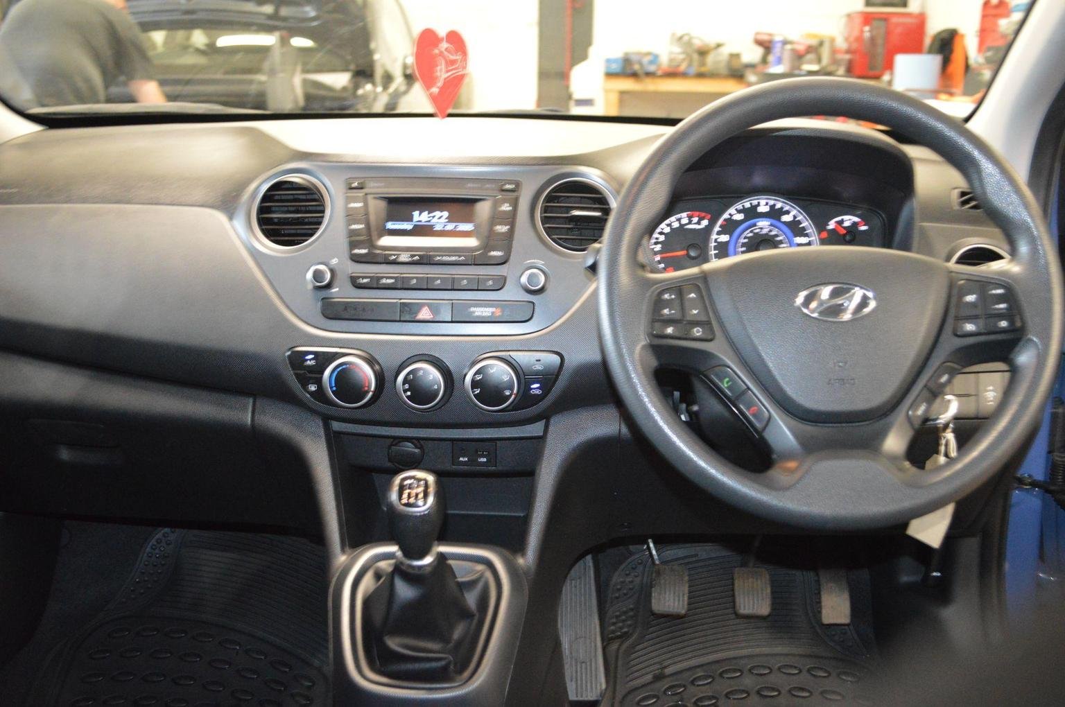 Hyundai i10