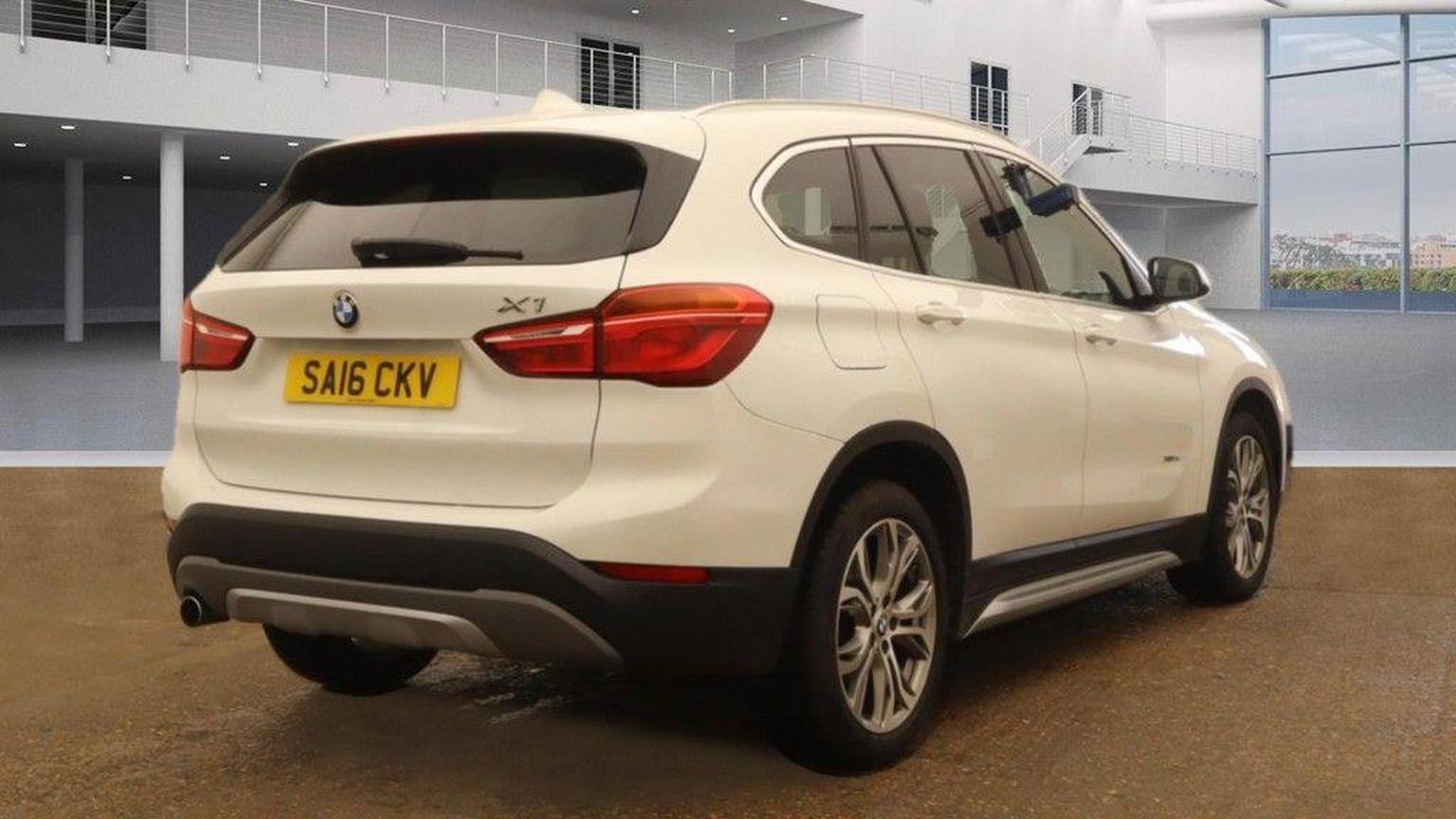 BMW X1