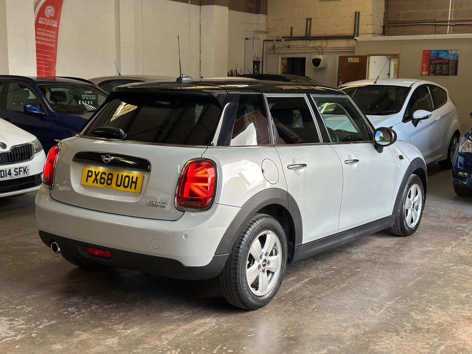 MINI Hatch