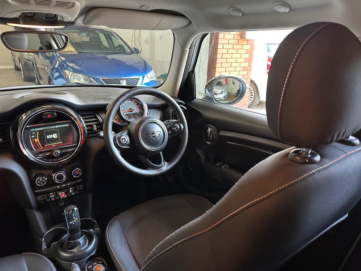 MINI Hatch