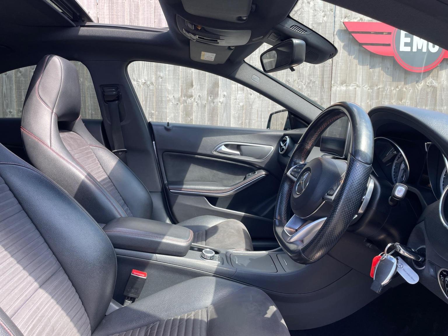 Mercedes Benz CLA