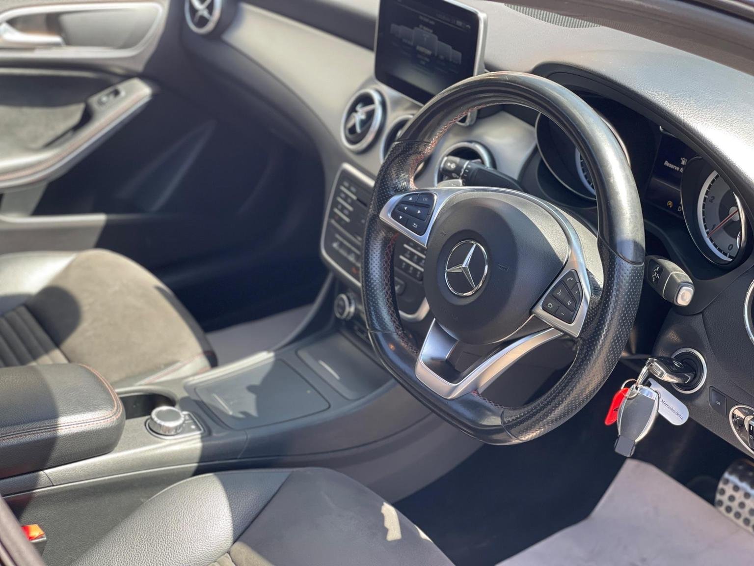 Mercedes Benz CLA