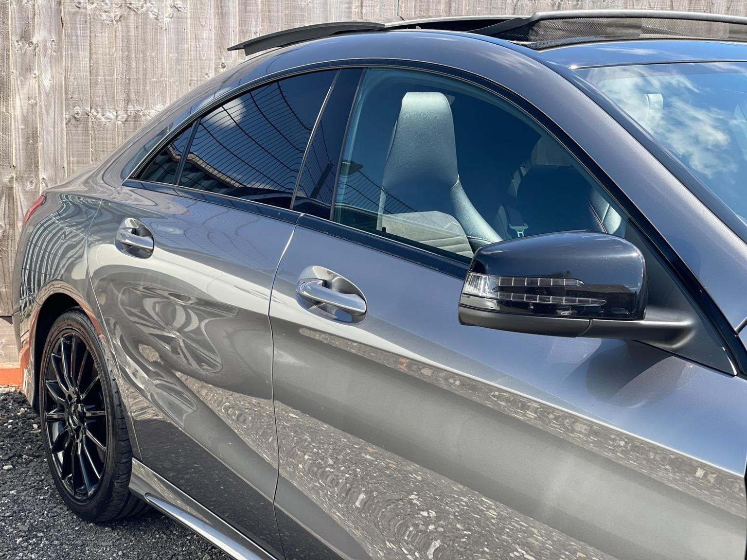 Mercedes Benz CLA