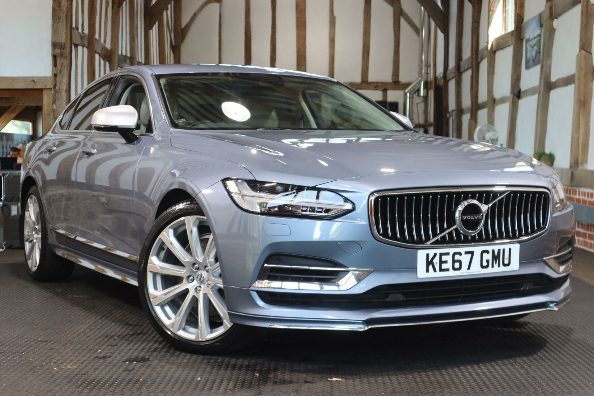 Volvo S90