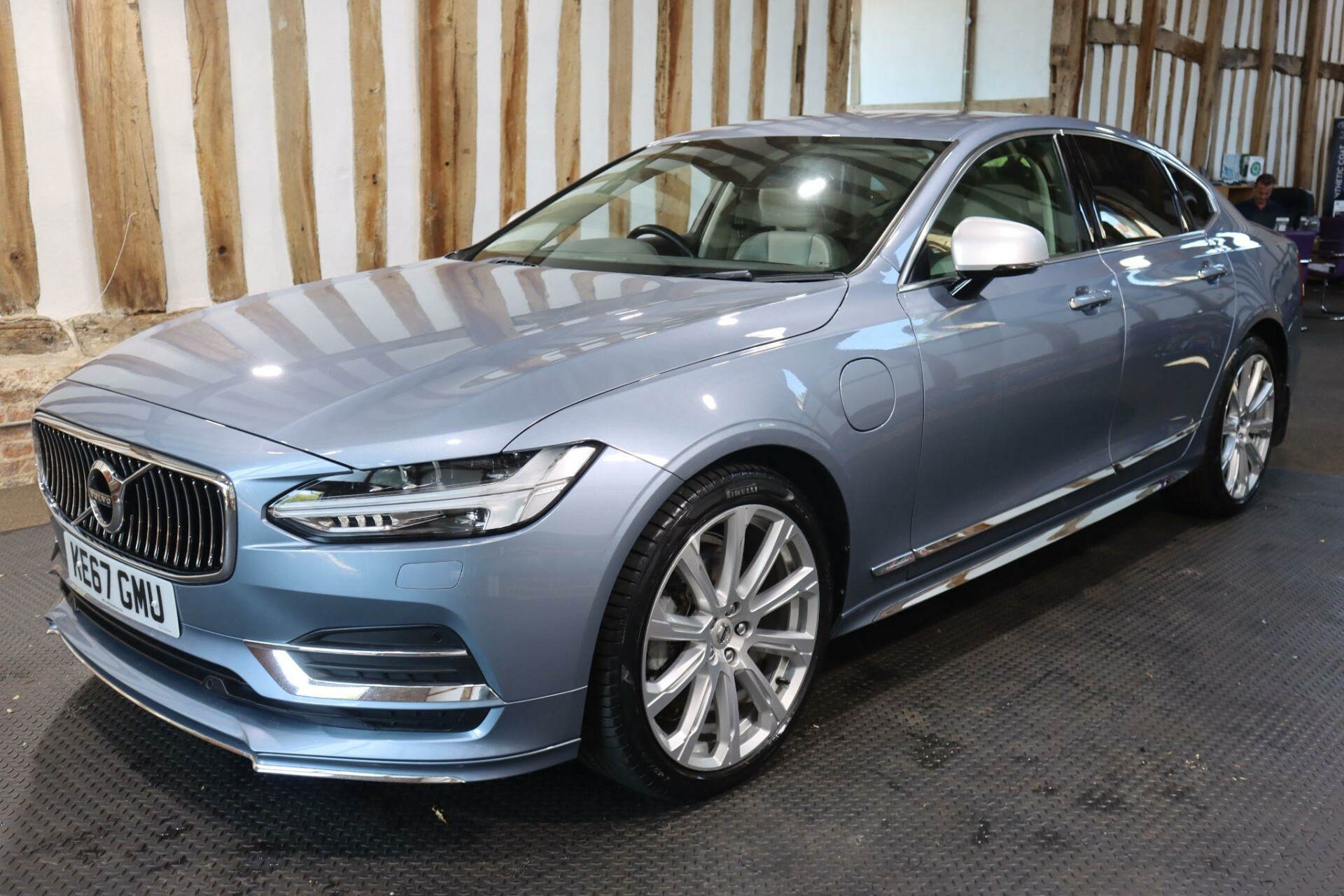Volvo S90