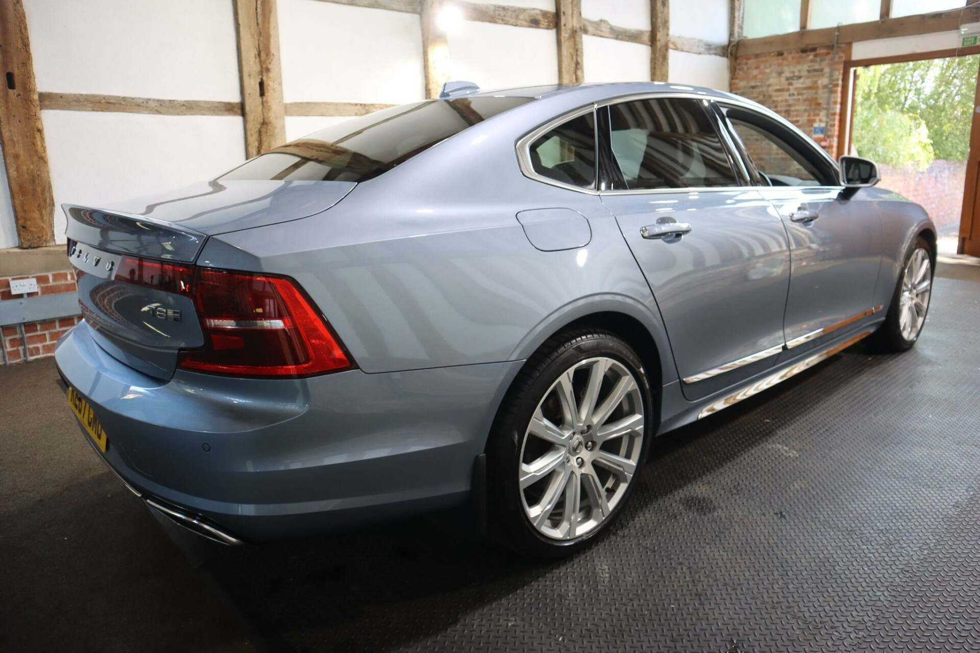 Volvo S90