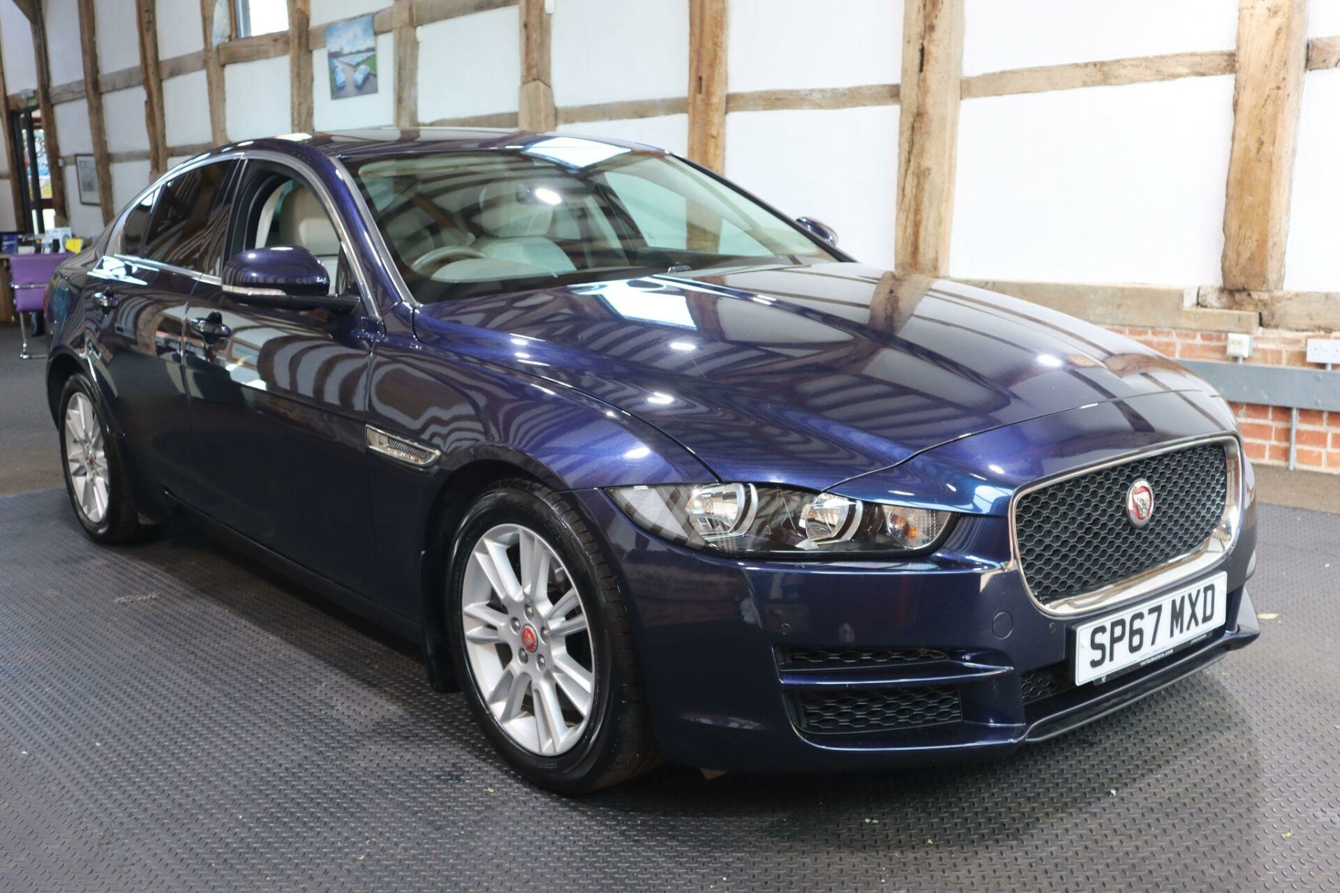 Jaguar XE