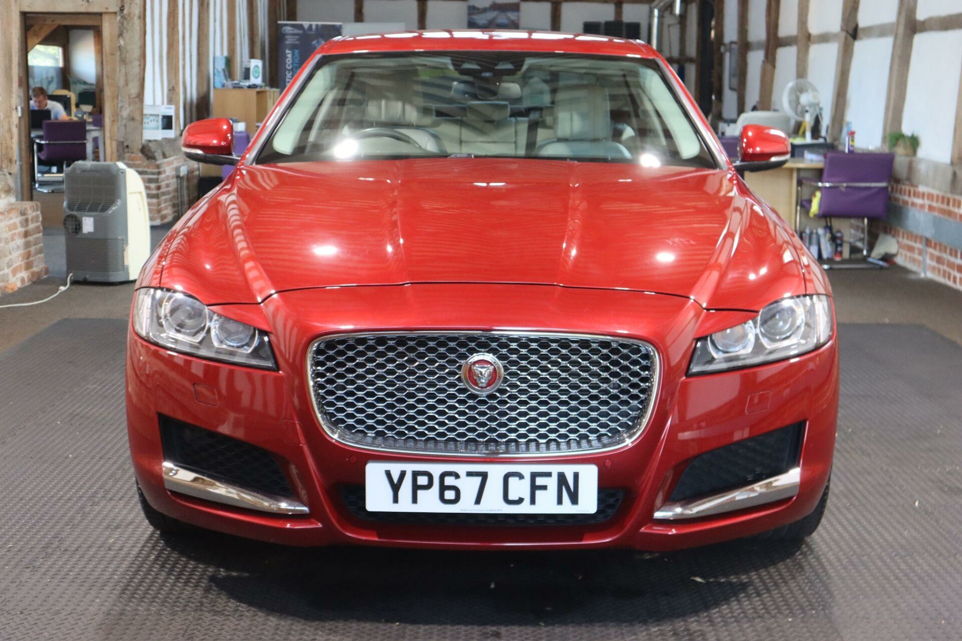 Jaguar XF