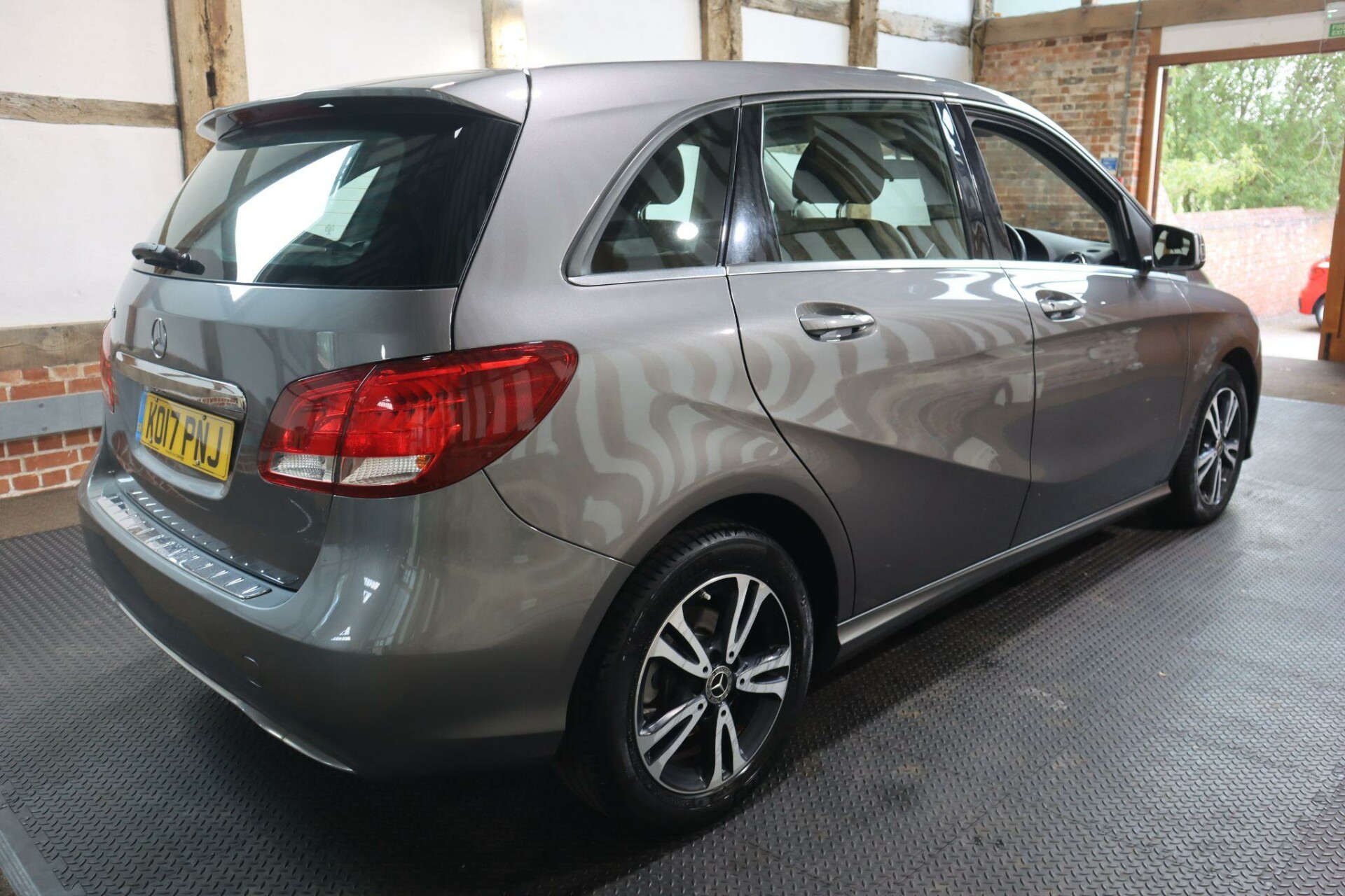 Mercedes Benz B Class