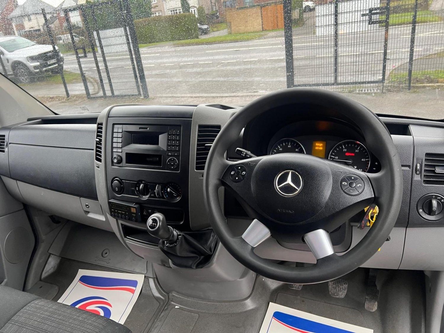 Mercedes Benz Sprinter