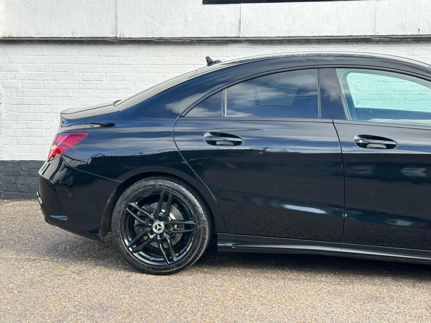 Mercedes Benz CLA