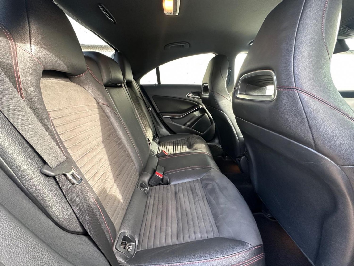 Mercedes Benz CLA