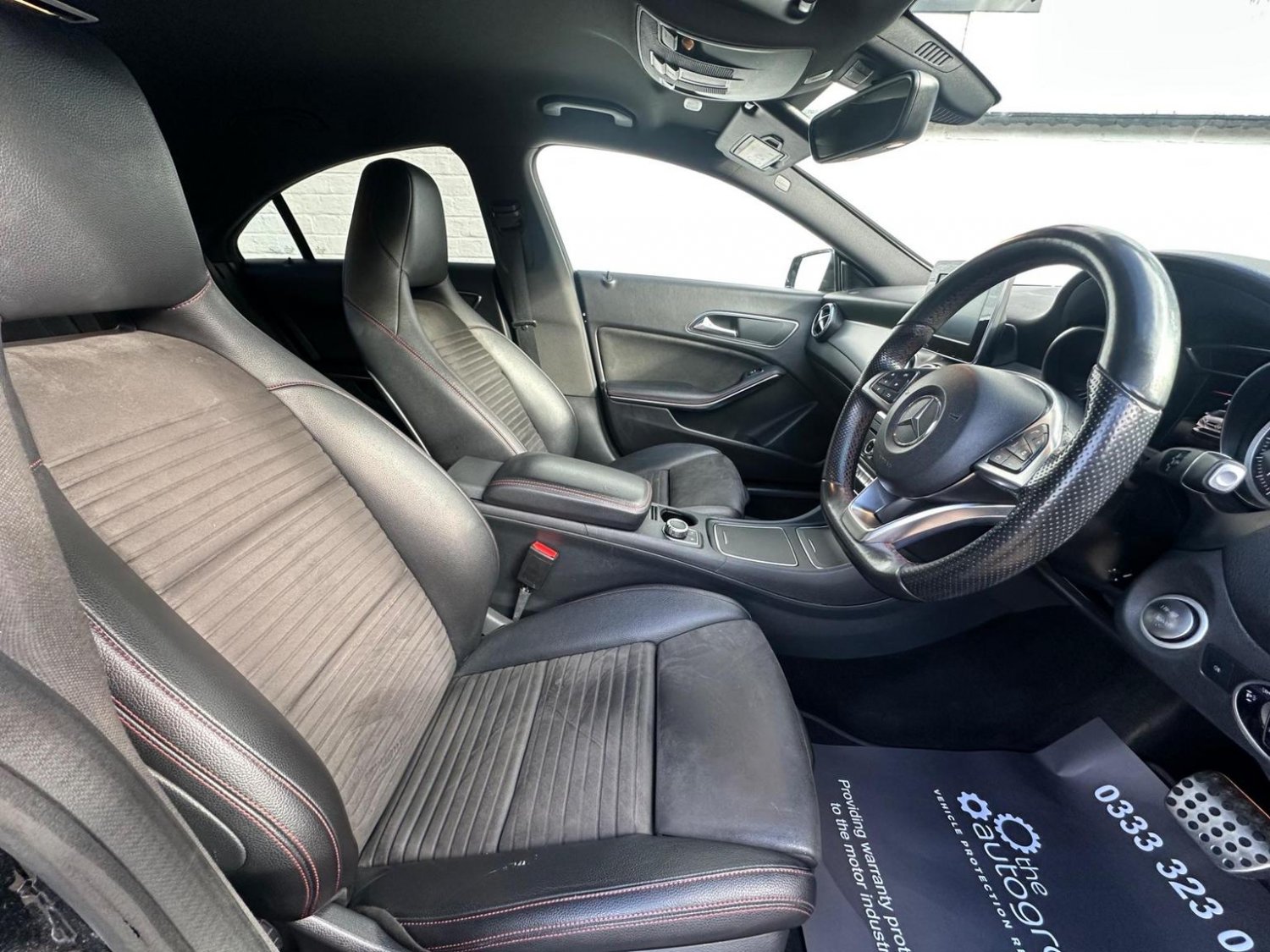 Mercedes Benz CLA