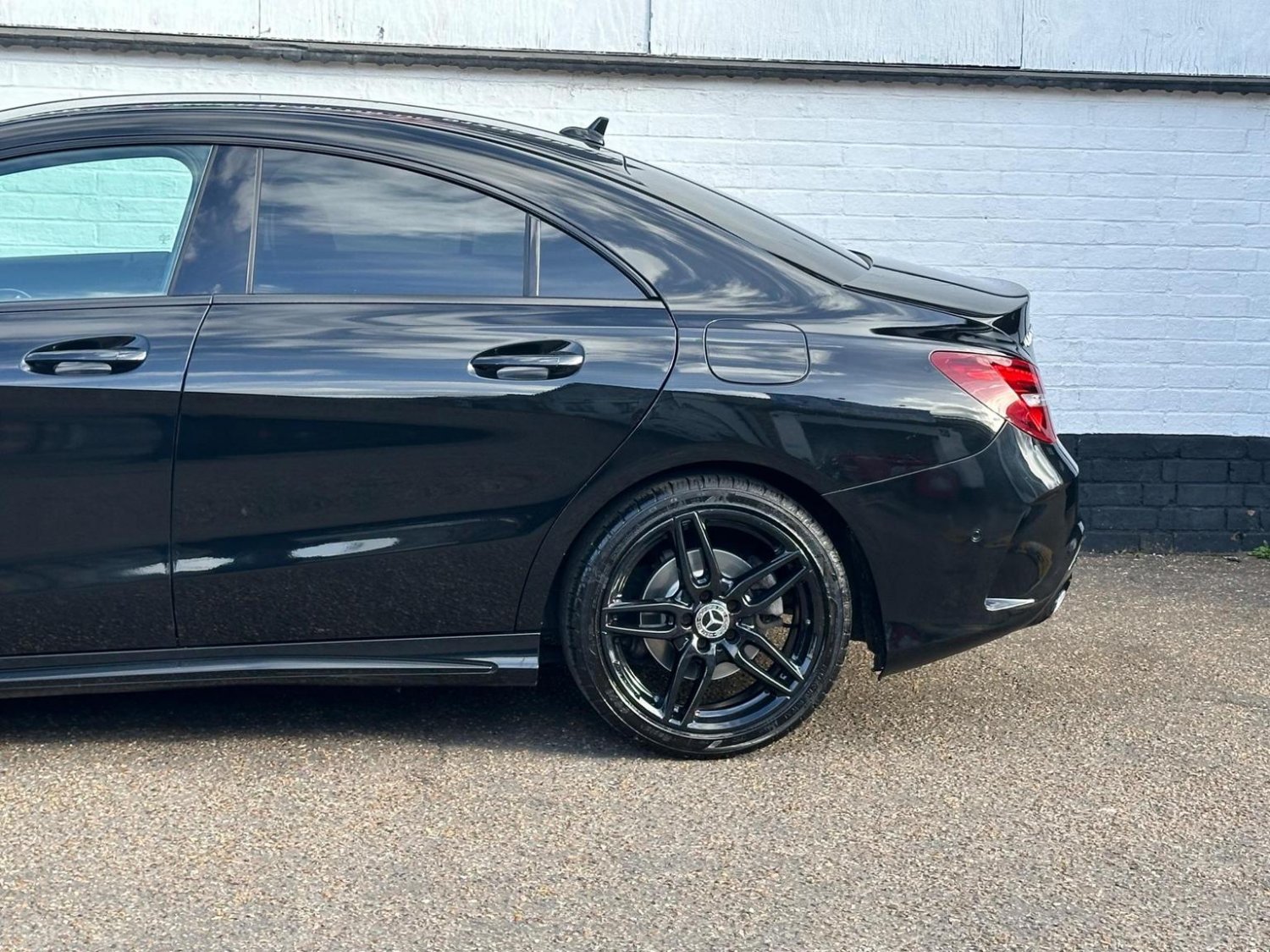Mercedes Benz CLA