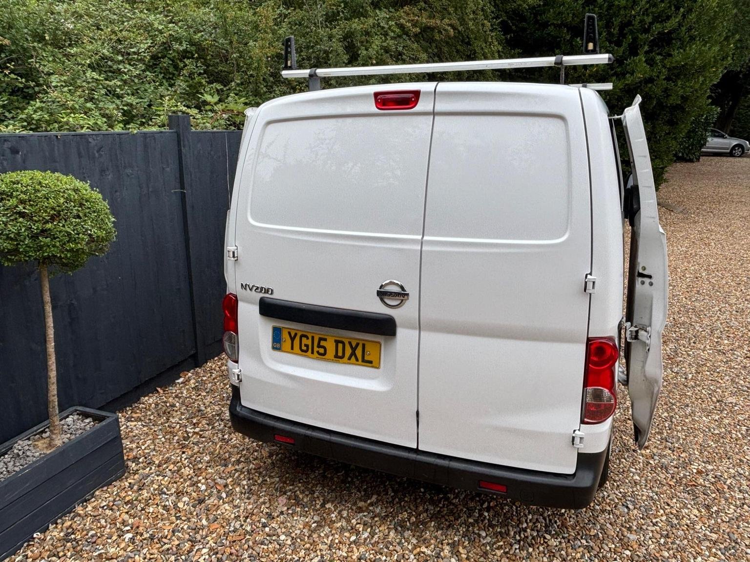 Nissan NV200