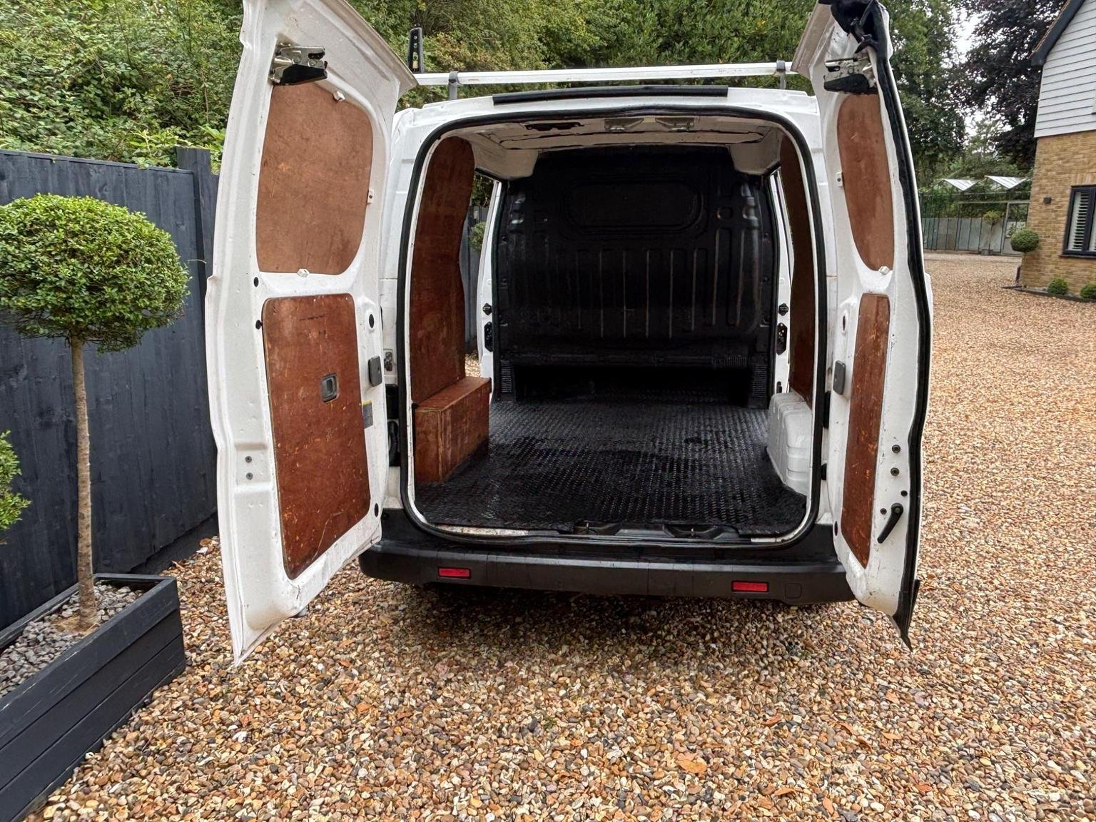 Nissan NV200