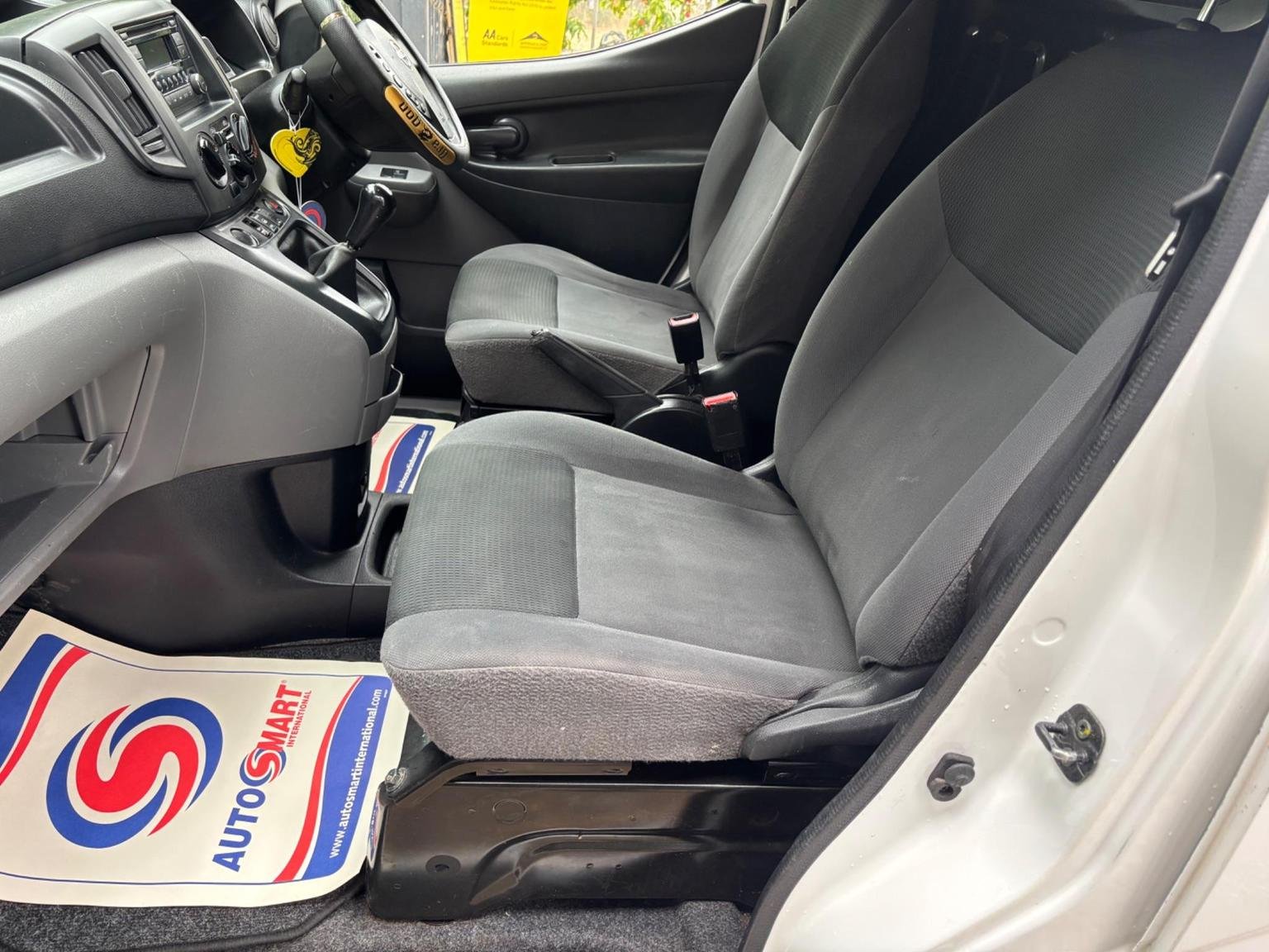 Nissan NV200