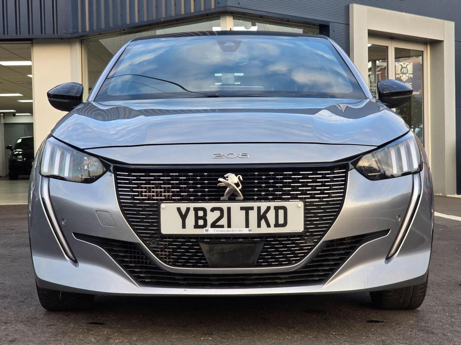 Peugeot 208