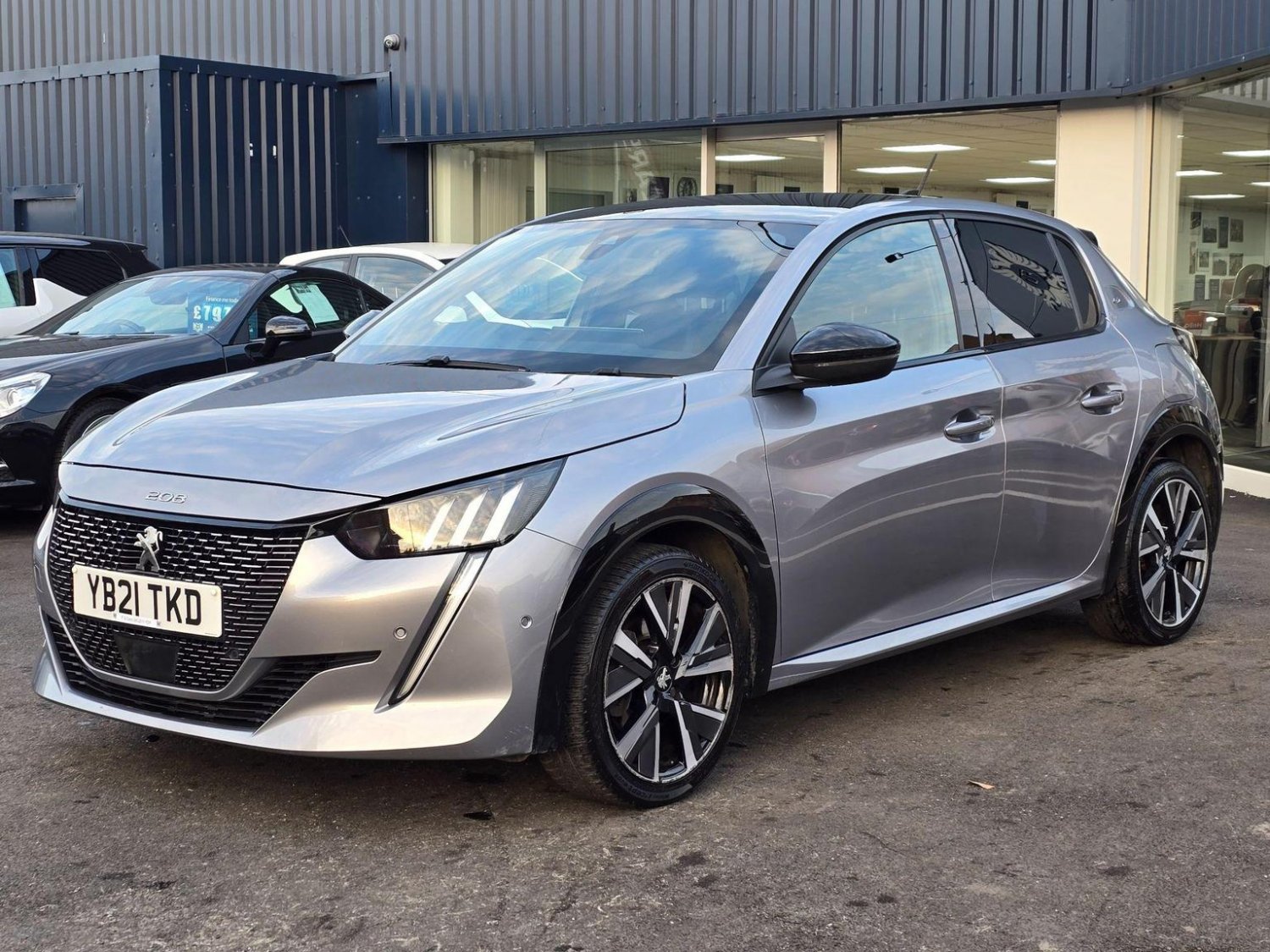 Peugeot 208