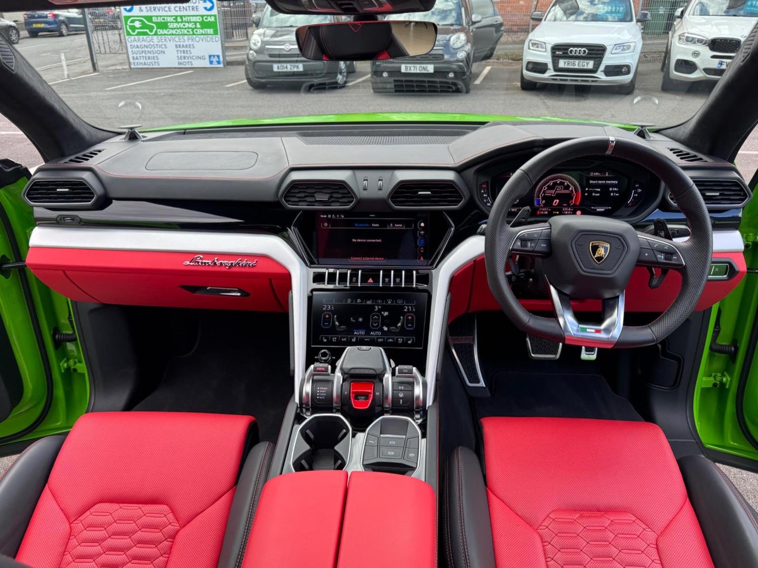Lamborghini URUS