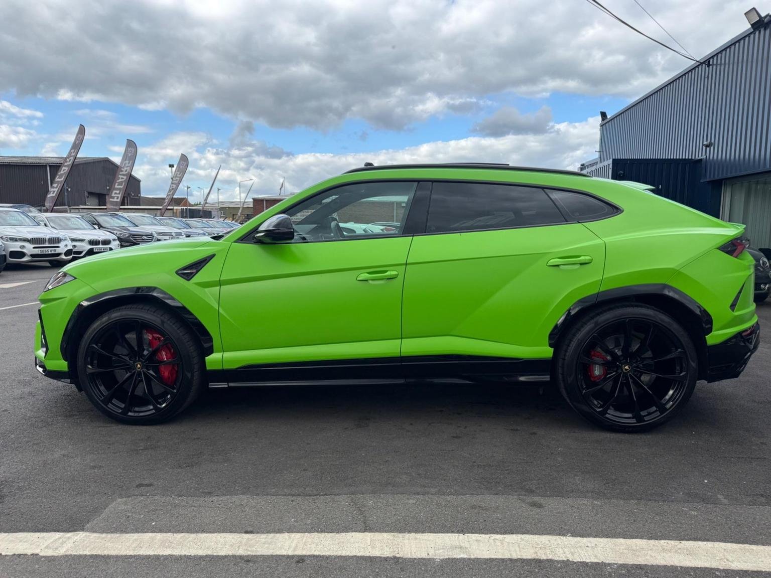 Lamborghini URUS