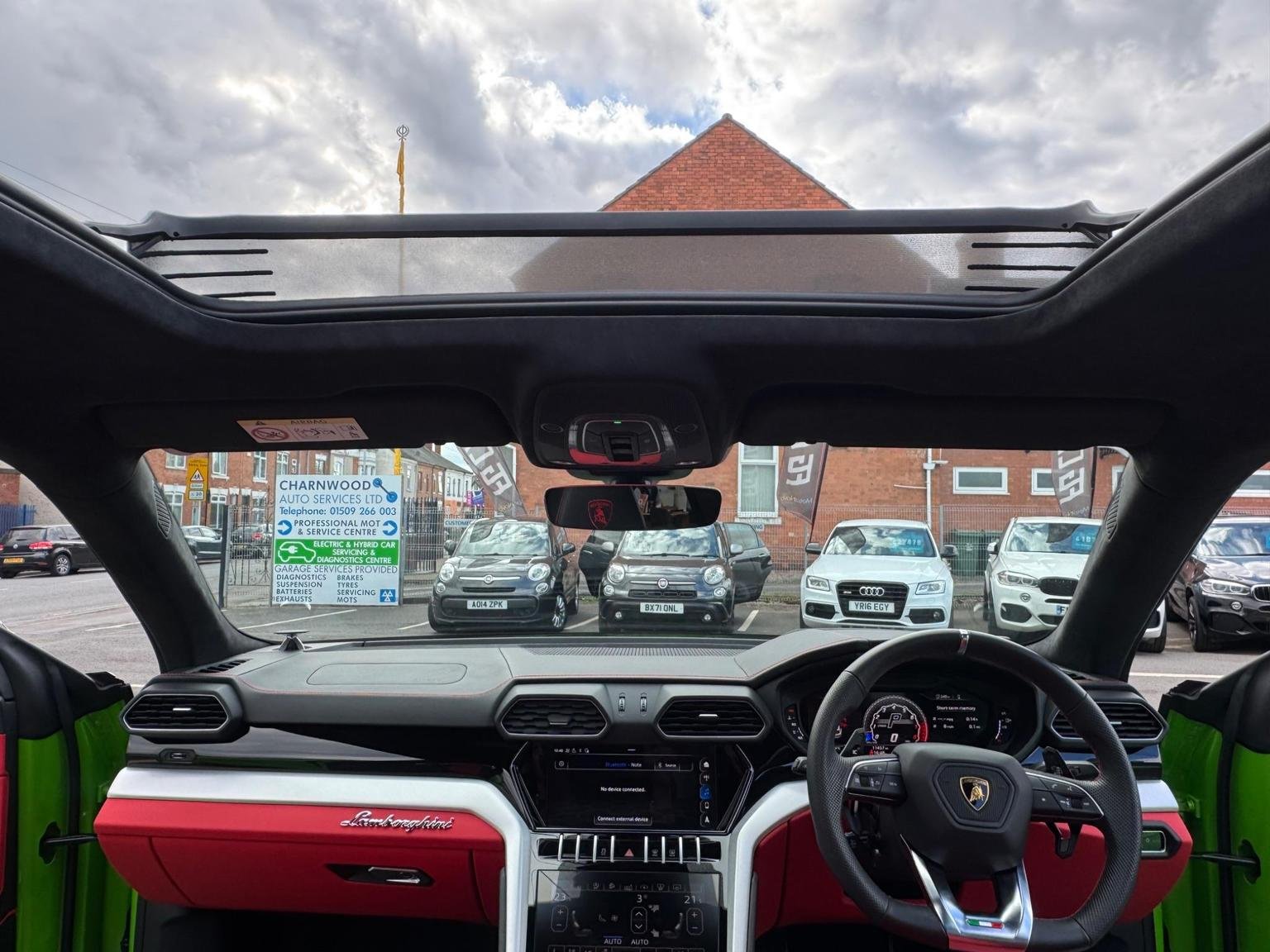 Lamborghini URUS