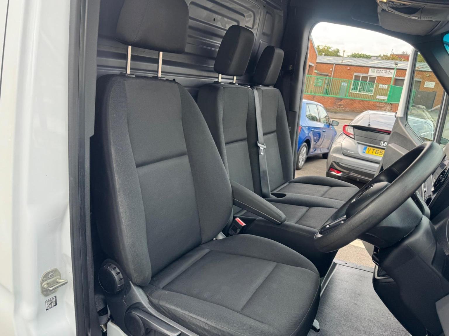 Mercedes Benz Sprinter