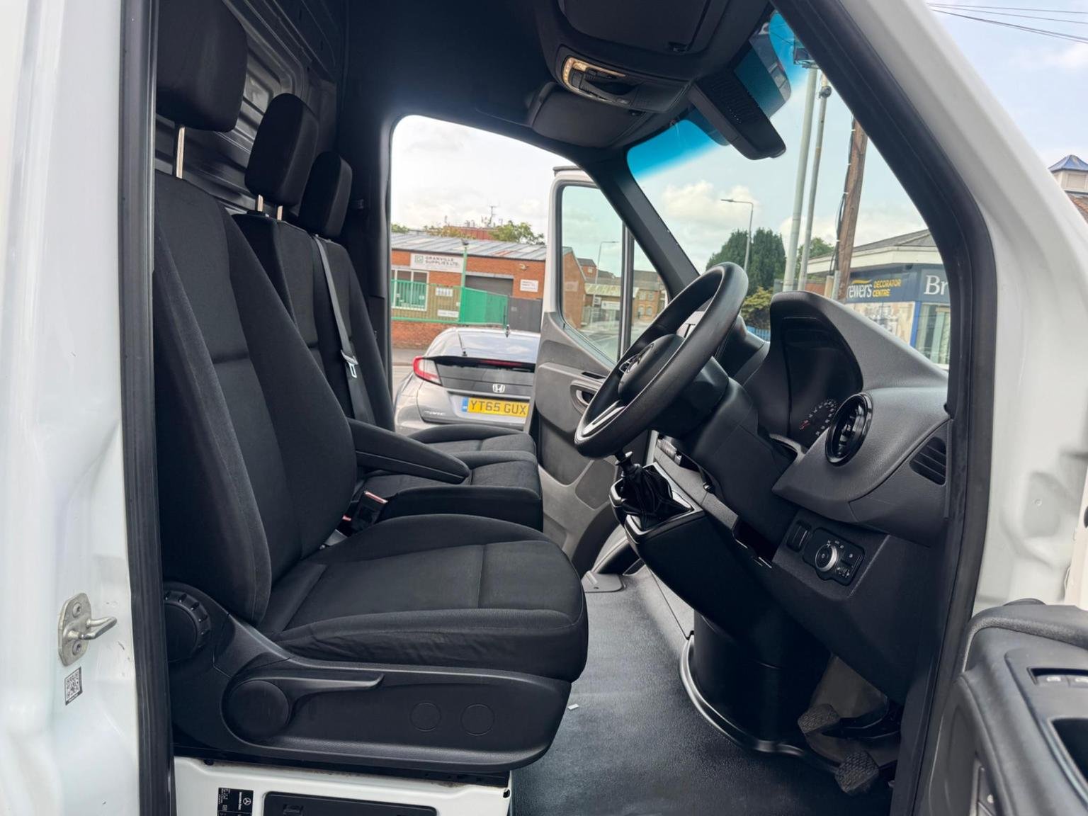 Mercedes Benz Sprinter