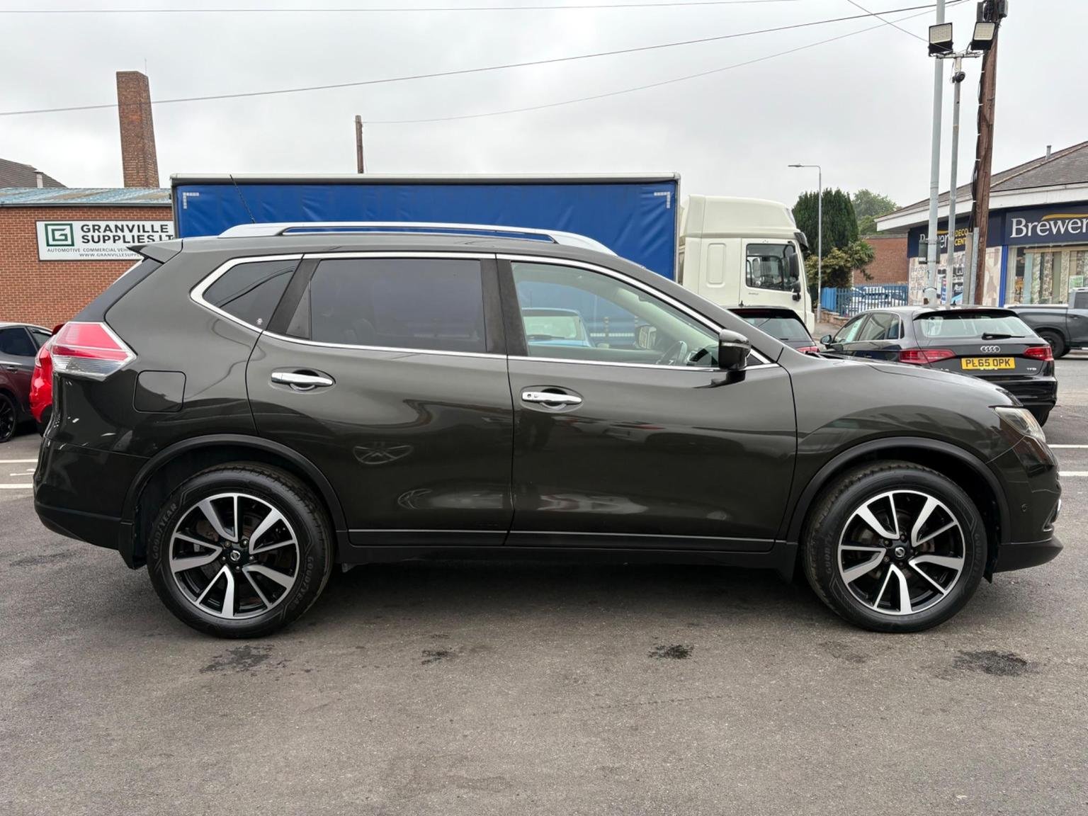 Nissan X Trail