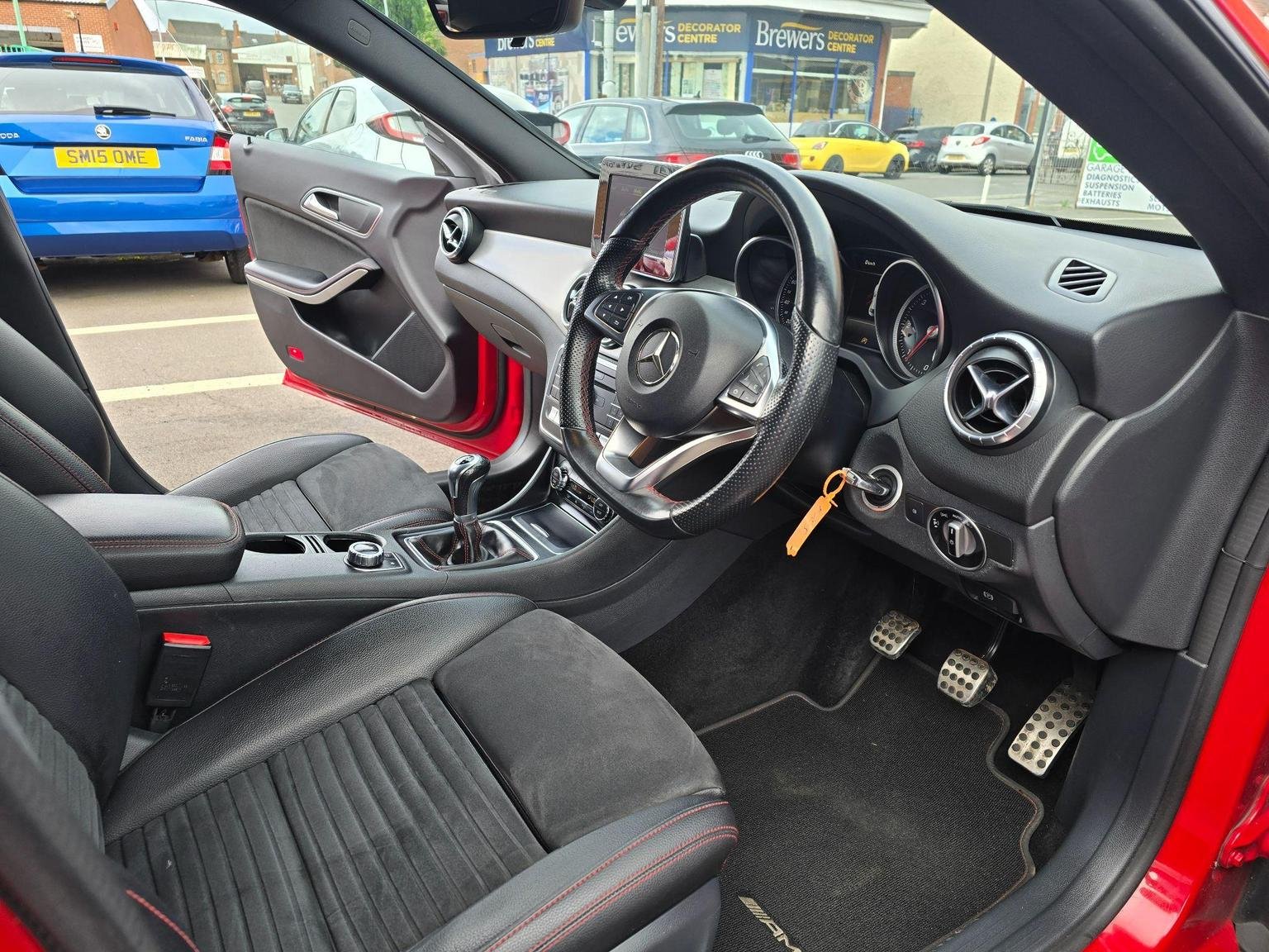 Mercedes Benz CLA