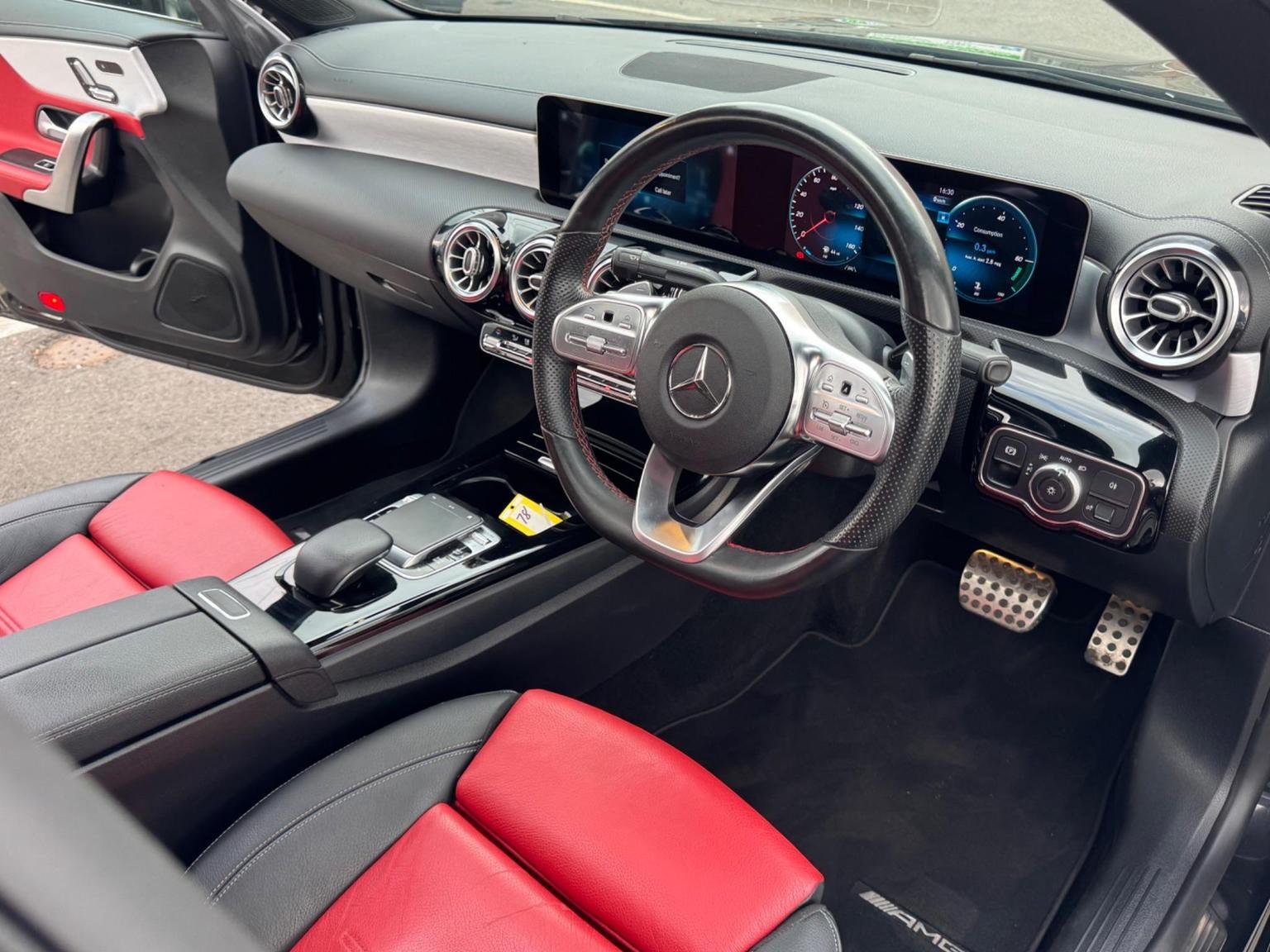 Mercedes Benz CLA